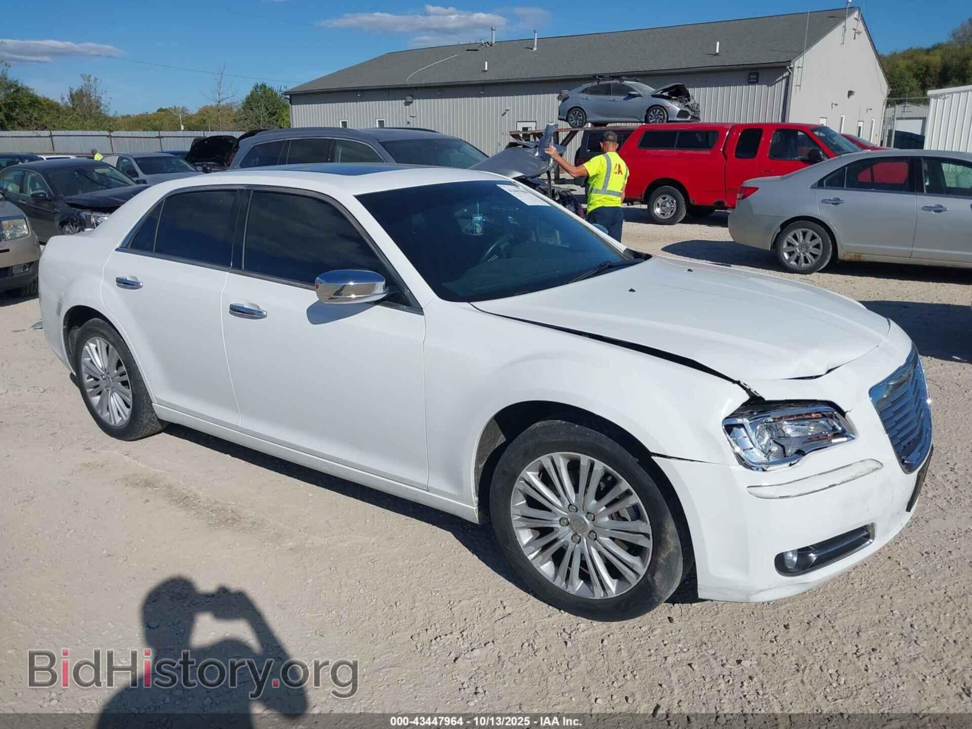 Фотография 2C3CCAKG1EH298165 - CHRYSLER 300C 2014