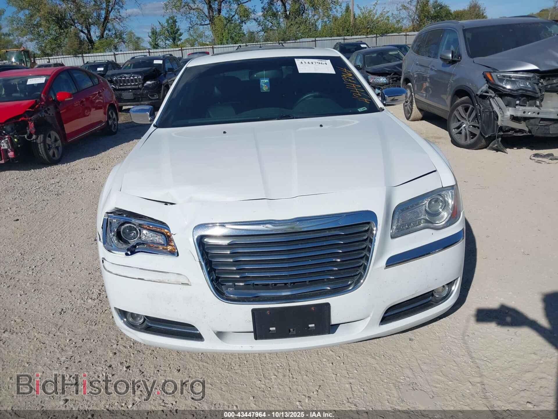 2014 CHRYSLER 300C - VIN: 2C3CCAKG1EH298165 - Фото 13