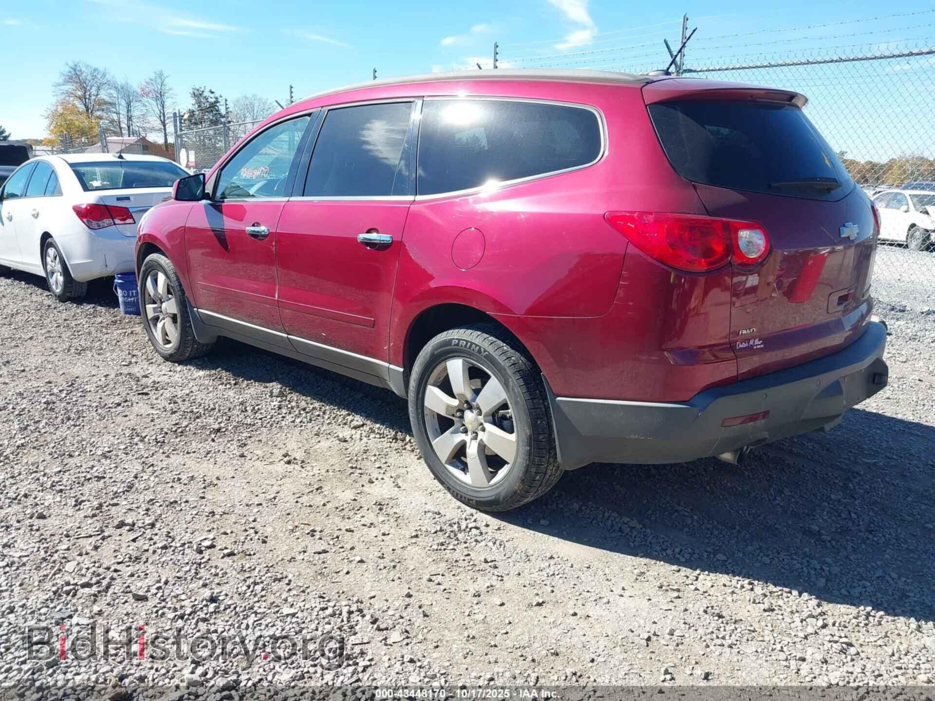 2010 CHEVROLET TRAVERSE - VIN: 1GNLVFED2AJ226251 - Photo 3