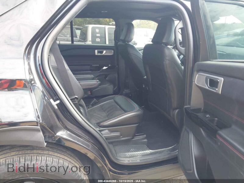 2023 Ford EXPLORER (VIN 1FMSK8KHXPGA94258) — photo 8 of 17