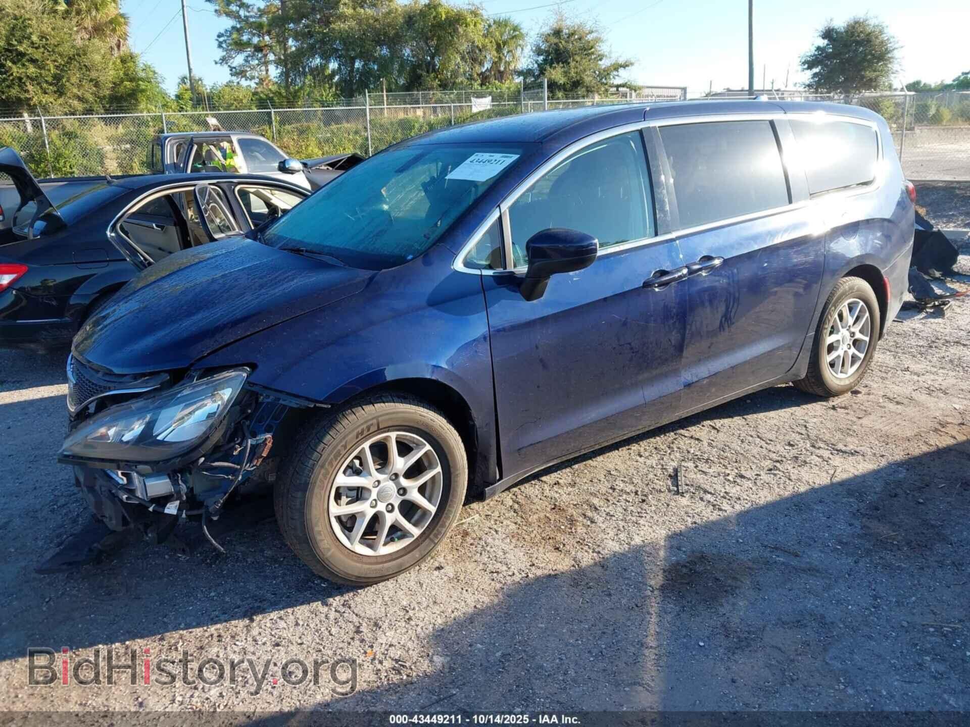 2017 CHRYSLER PACIFICA - VIN: 2C4RC1CG7HR608564 - Photo 2