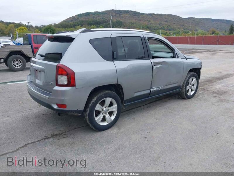 2015 Jeep COMPASS (VIN 1C4NJDEB8FD189812) — photo 4 of 17
