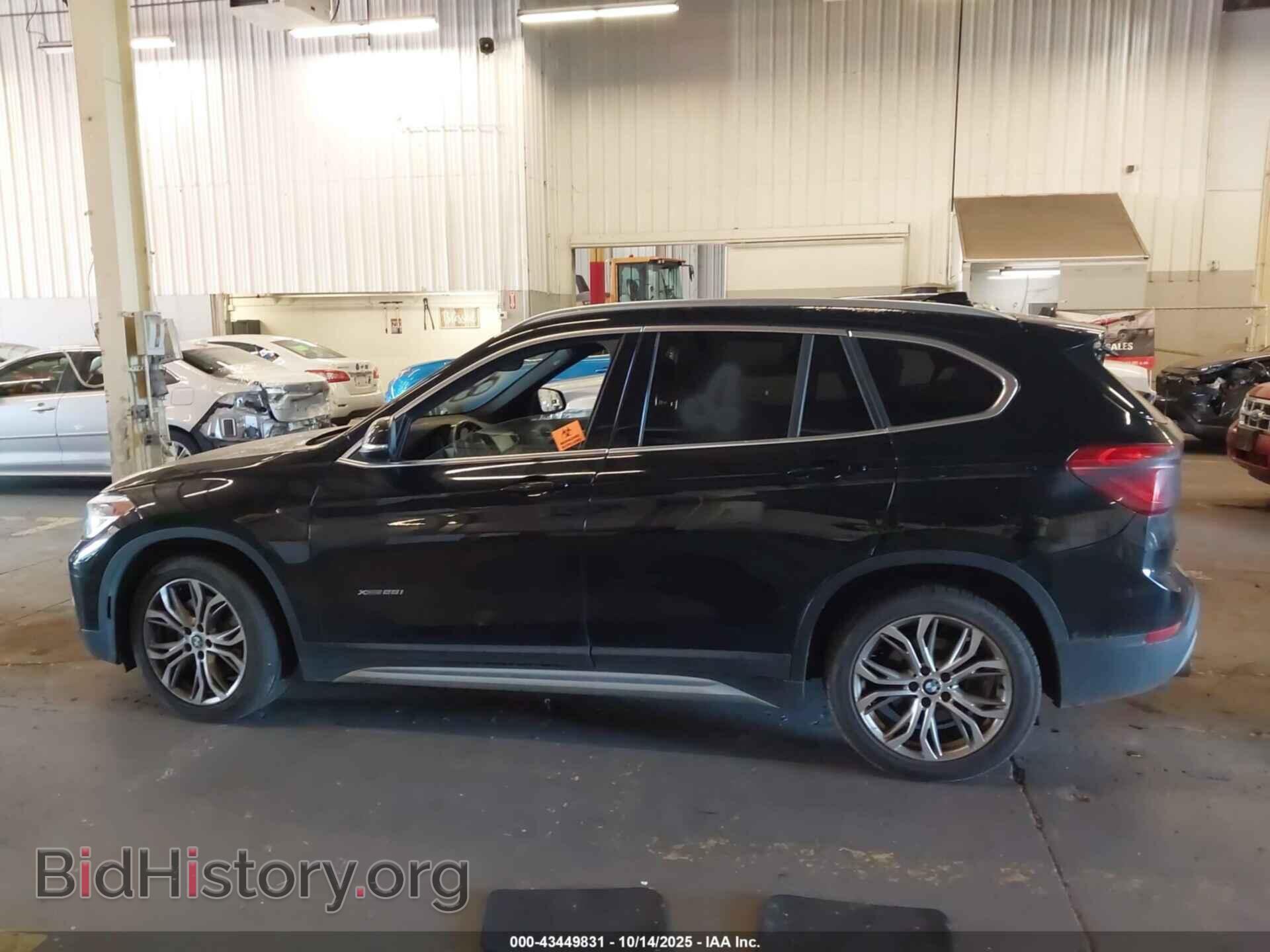 2016 BMW X1 - VIN: WBXHT3C30G5E47299 - Фото 13