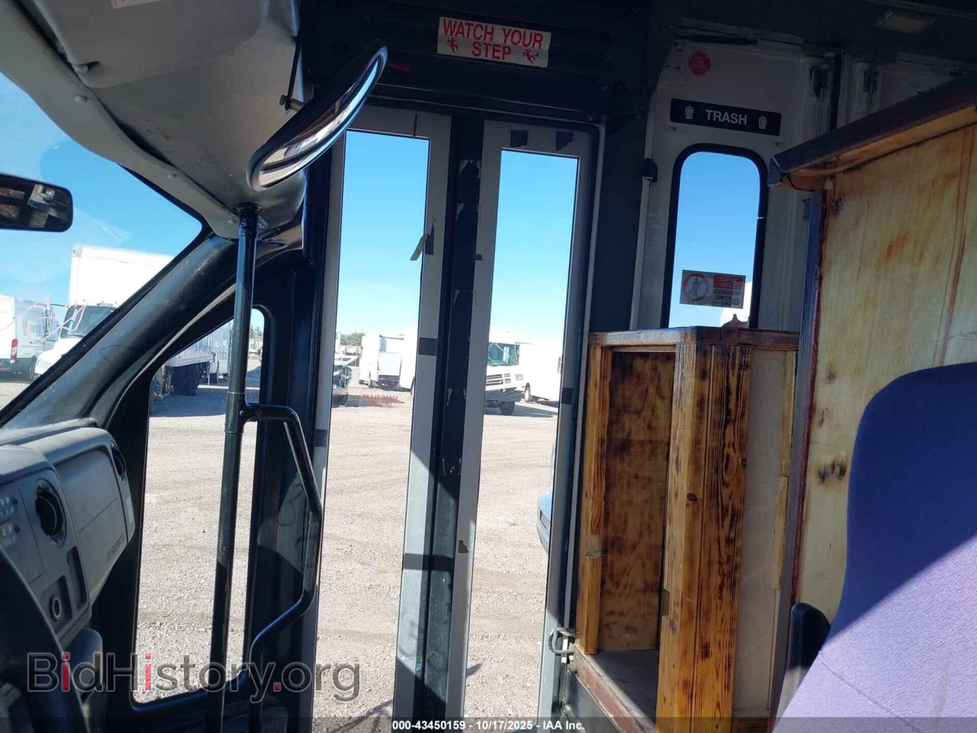 2010 FORD E-450 CUTAWAY - VIN: 1FDFE4FP6ADA24252 - Фото 6