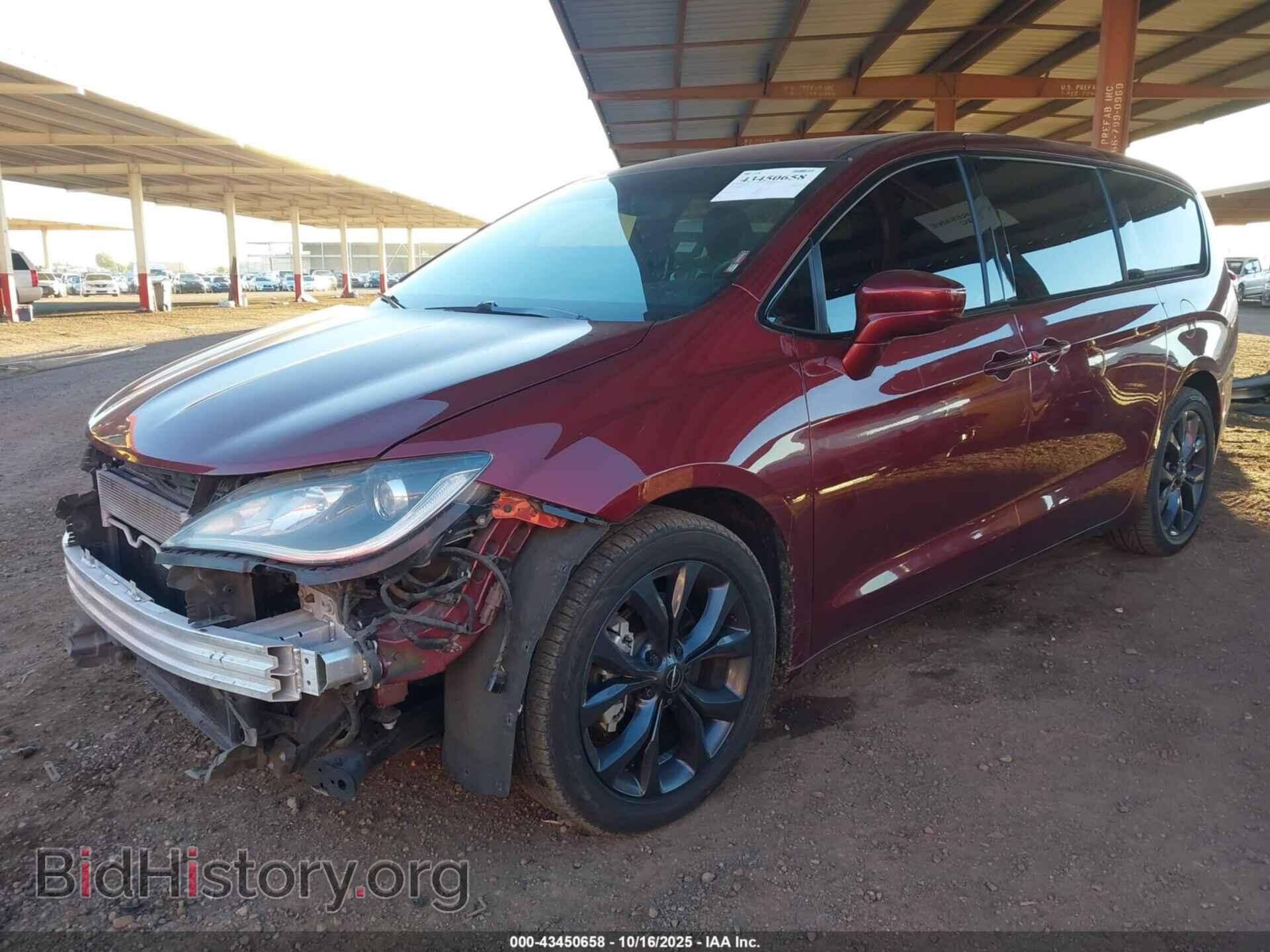 2019 CHRYSLER PACIFICA - VIN: 2C4RC1FG6KR732876 - Photo 2