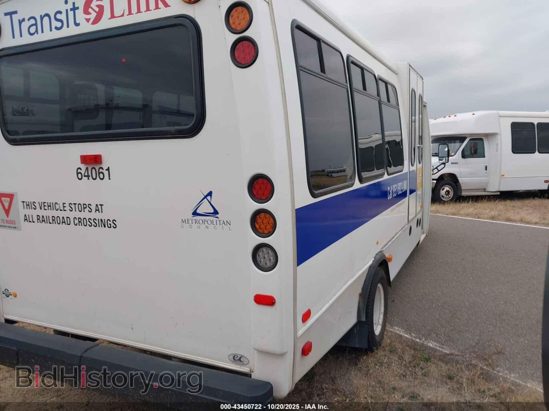 2018 FORD E-450 CUTAWAY - VIN: 1FDFE4FS2JDC17454 - Фото 4