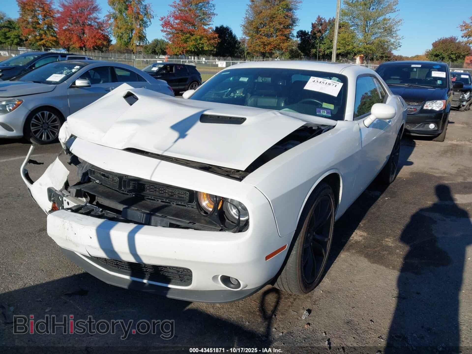 2018 DODGE CHALLENGER - VIN: 2C3CDZAG4JH334373 - Photo 2