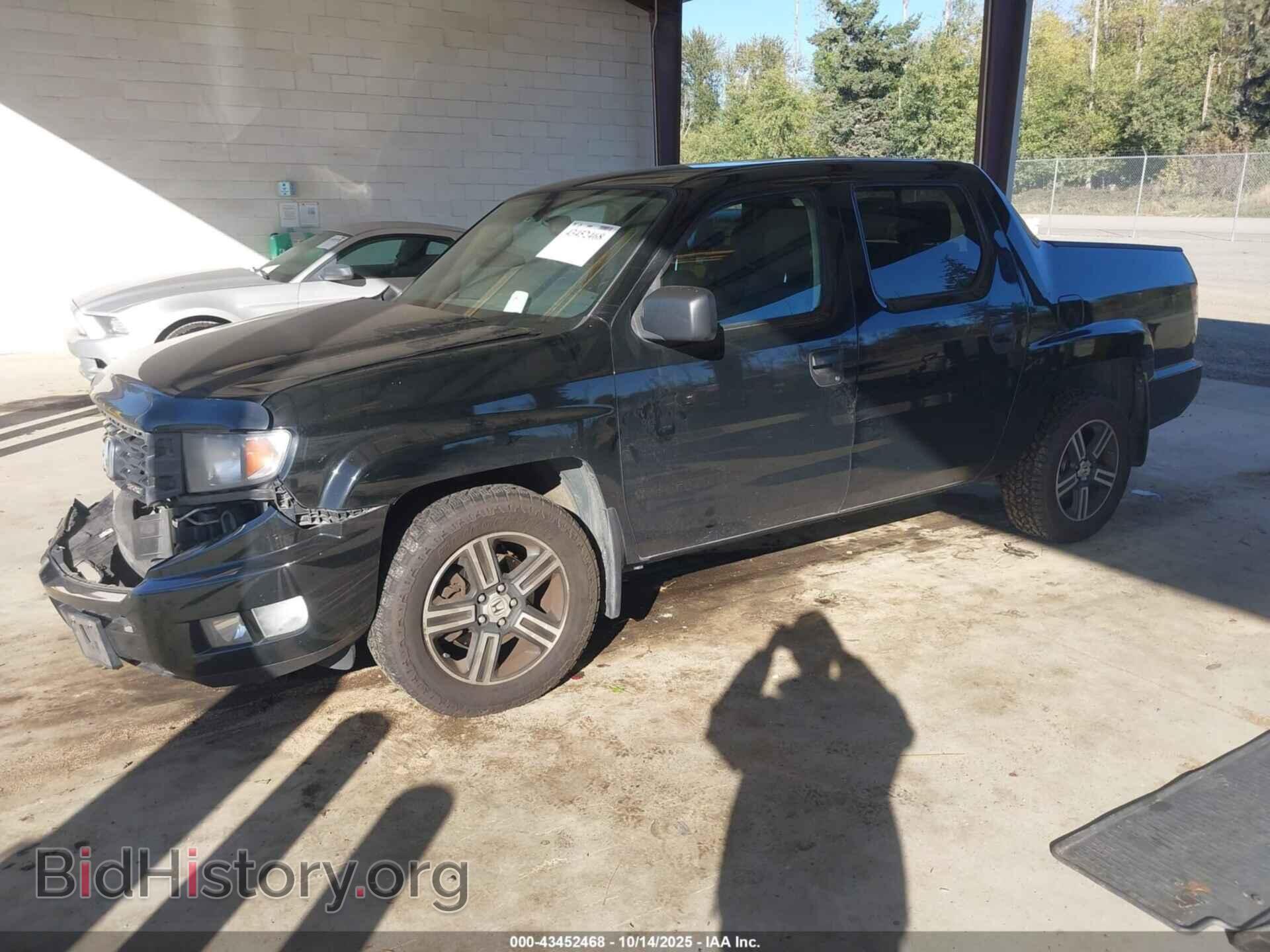 2013 HONDA RIDGELINE - VIN: 5FPYK1F77DB011907 - Фото 2