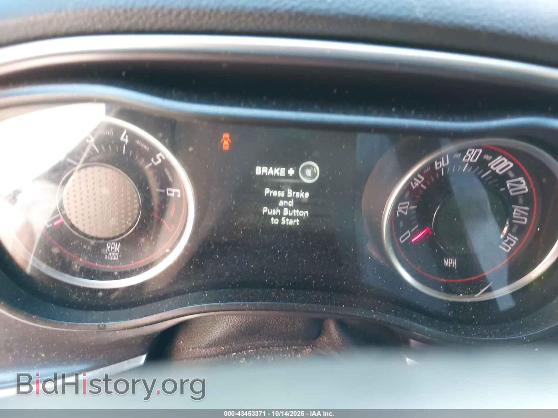 2016 DODGE CHALLENGER - VIN: 2C3CDZAG7GH221347 - Фото 7