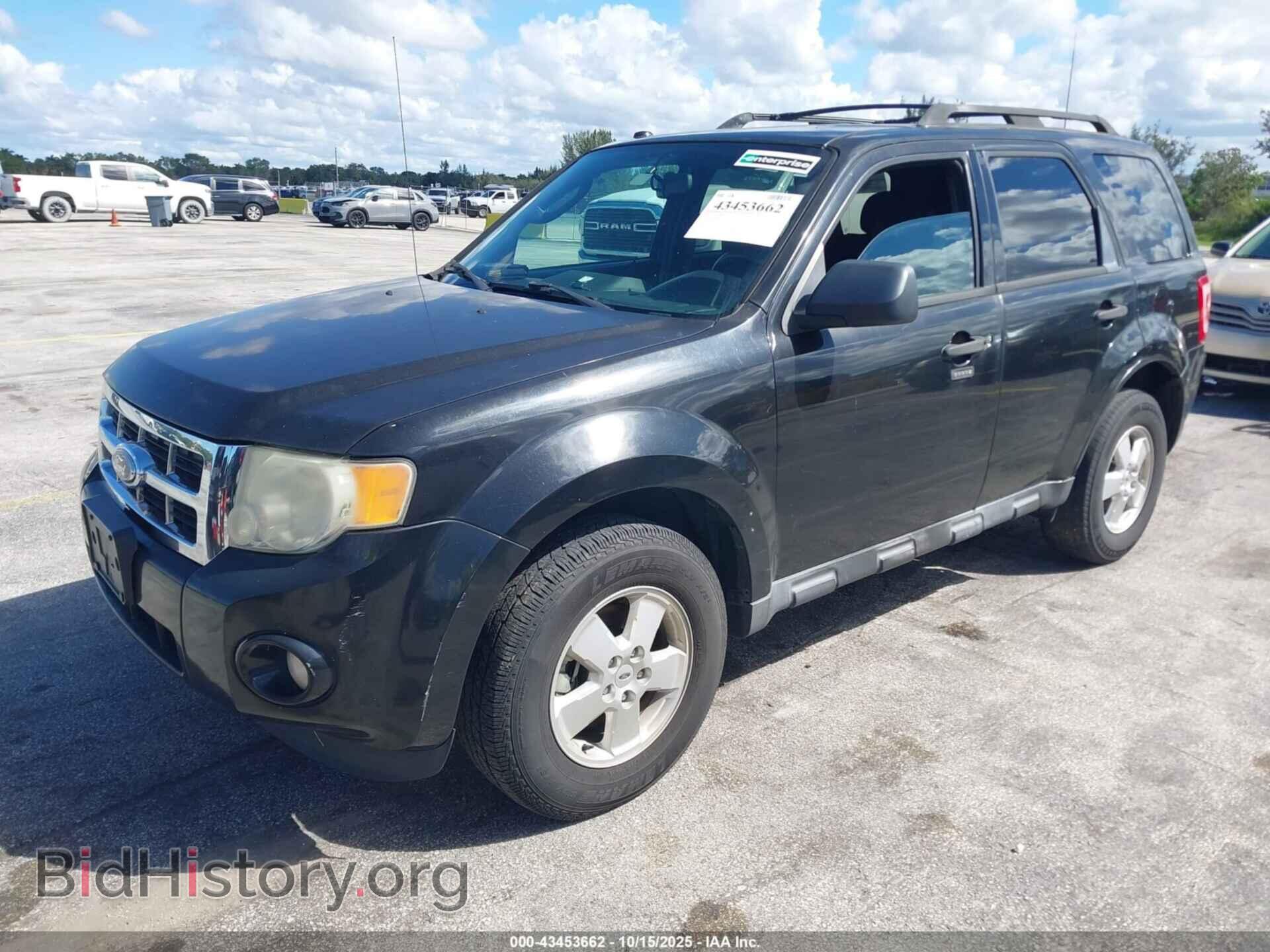 2011 FORD ESCAPE - VIN: 1FMCU9D70BKB32207 - Фото 2