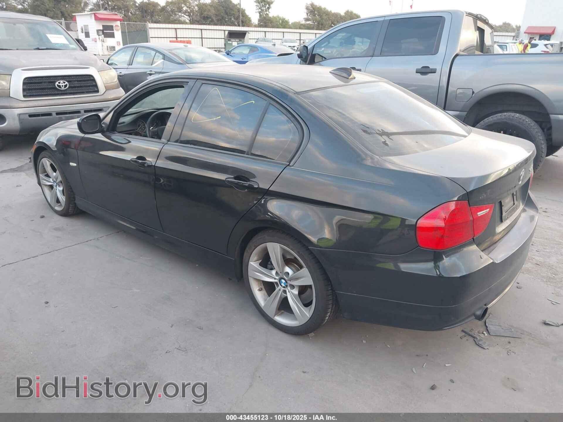 2011 BMW 335I - VIN: WBAPM5C52BE578045 - Фото 3