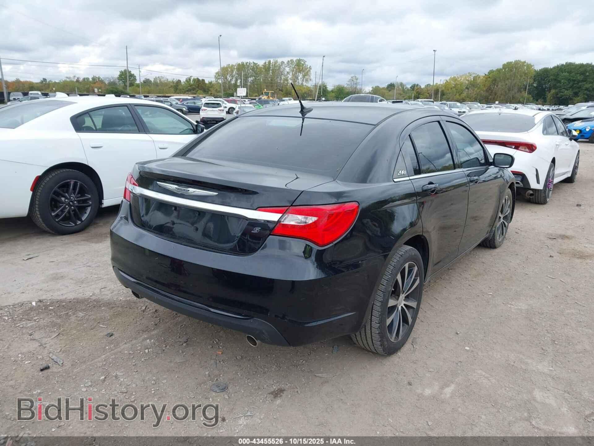 2013 CHRYSLER 200 - VIN: 1C3CCBBG2DN744609 - Фото 4