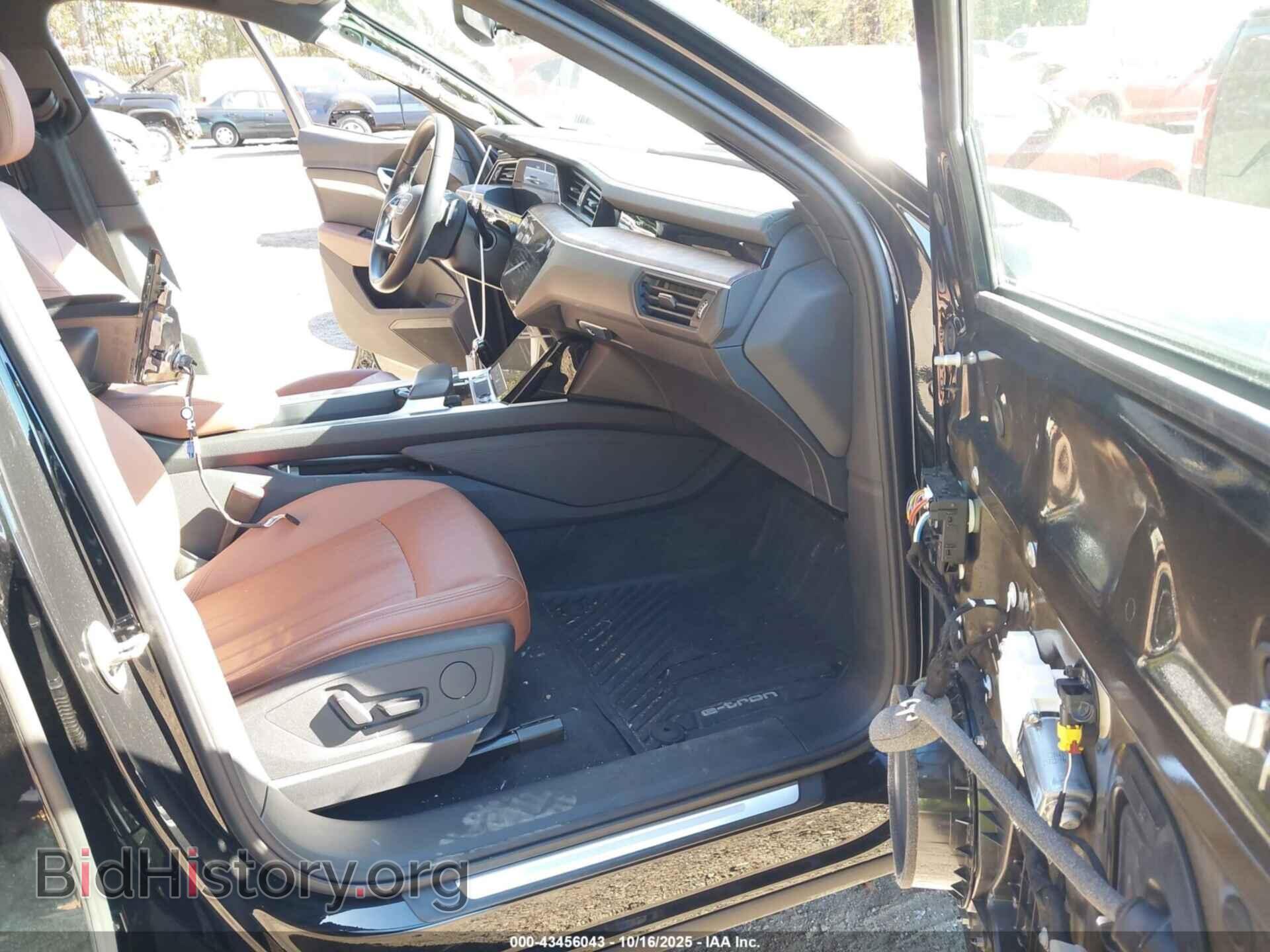 2022 AUDI E-TRON - VIN: WA1AAAGE9NB028653 - Photo 5