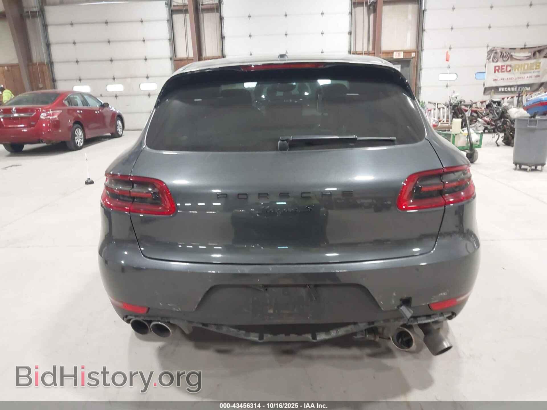 2017 PORSCHE MACAN - VIN: WP1AB2A56HLB15943 - Photo 16