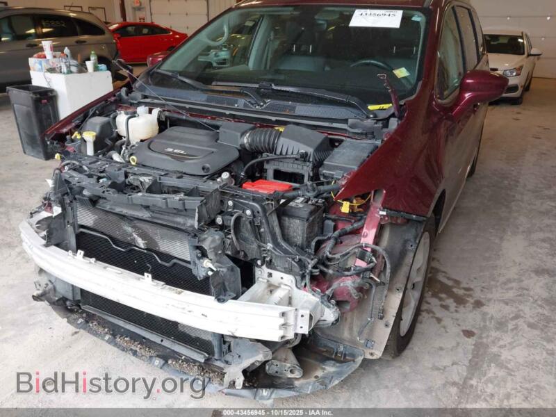 2017 Chrysler PACIFICA (VIN 2C4RC1EG0HR531260) — photo 6 of 16