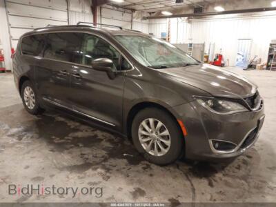 2017 Chrysler PACIFICA Touring-L, серый — VIN 2C4RC1BG2HR621529, IAAI