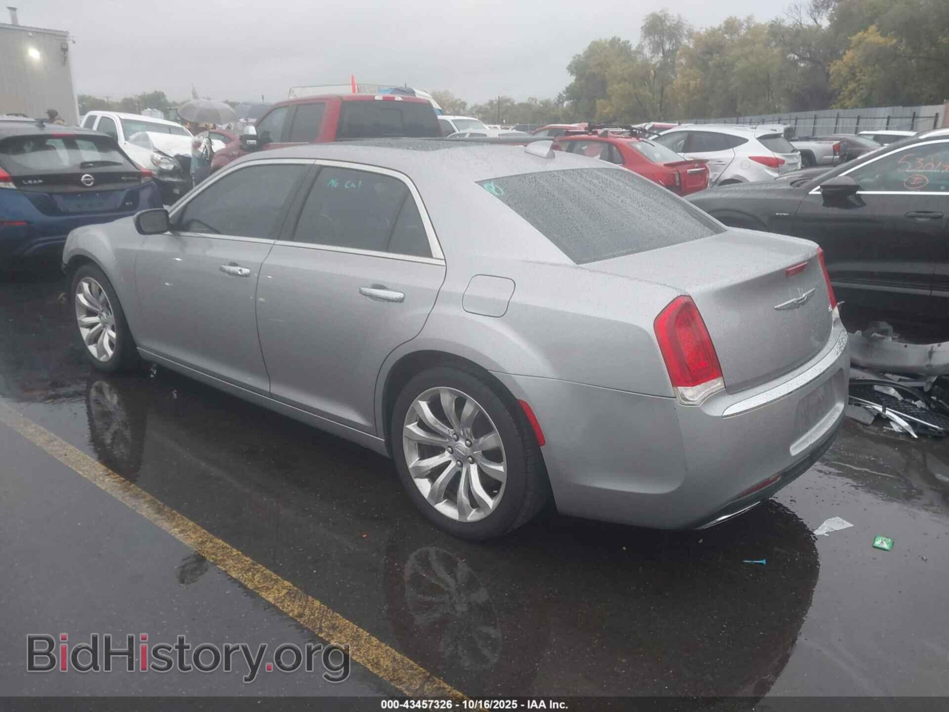 2017 CHRYSLER 300C - VIN: 2C3CCAEG1HH645638 - Фото 3
