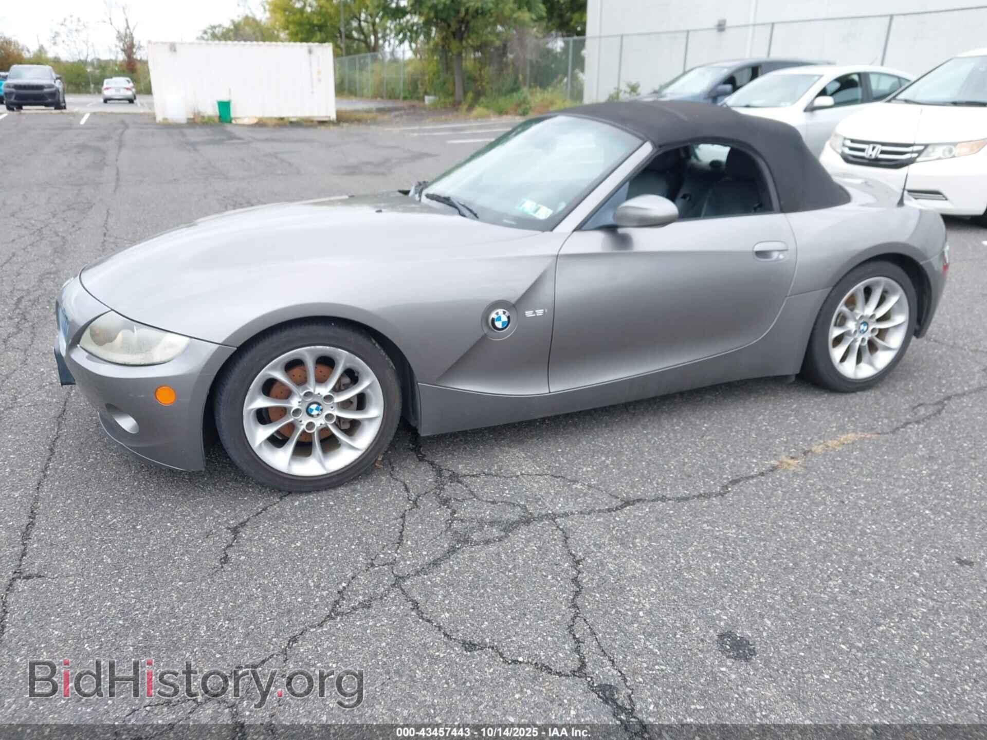 2005 BMW Z4 - VIN: 4USBT33595LS58378 - Фото 2