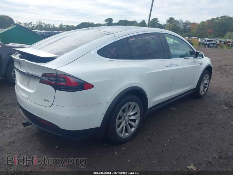 2016 Tesla MODEL X (VIN 5YJXCAE26GF004880) — фото 4 из 18