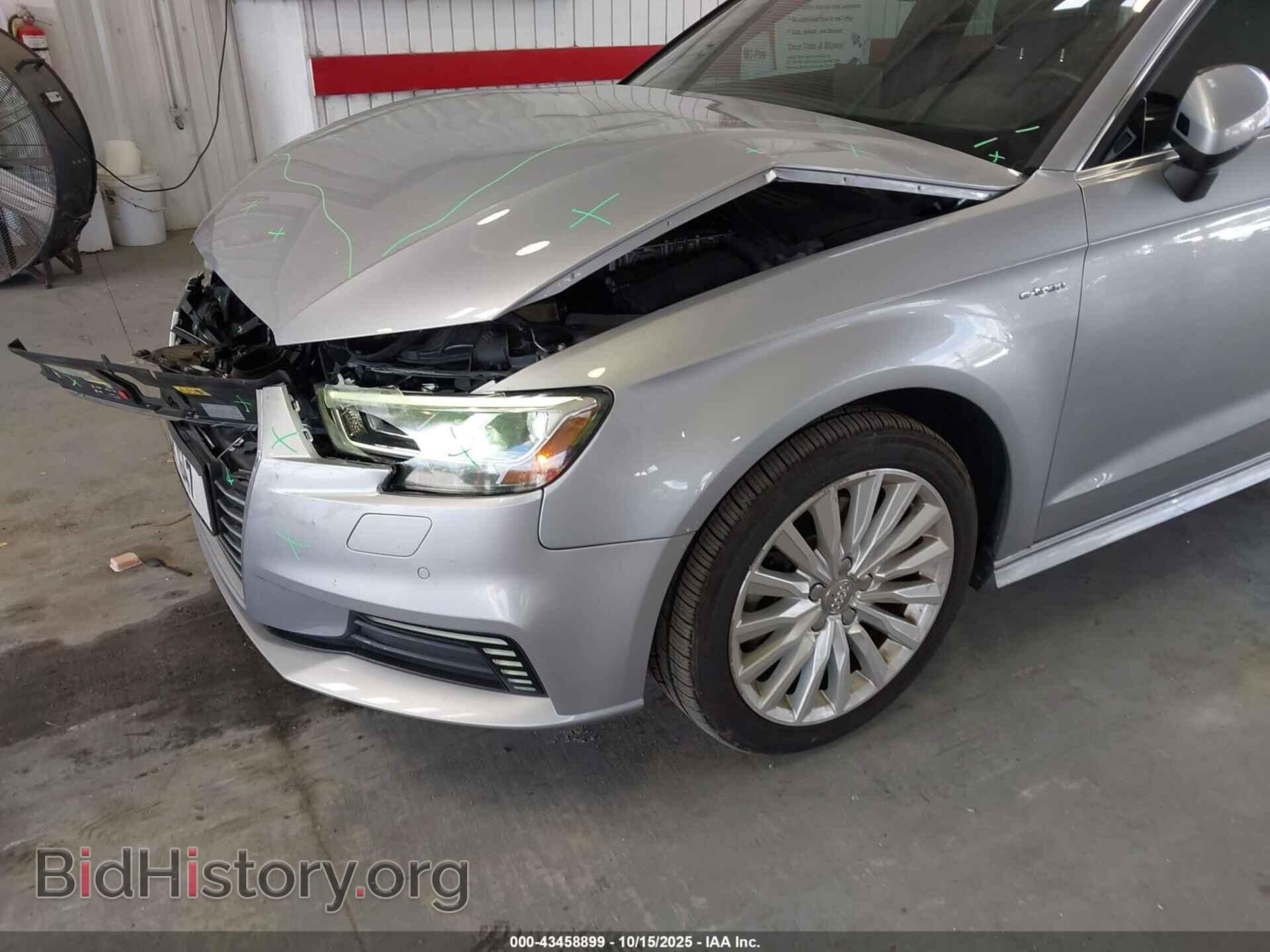 2017 AUDI A3 E-TRON - VIN: WAUSPBFF9HA075682 - Фото 6