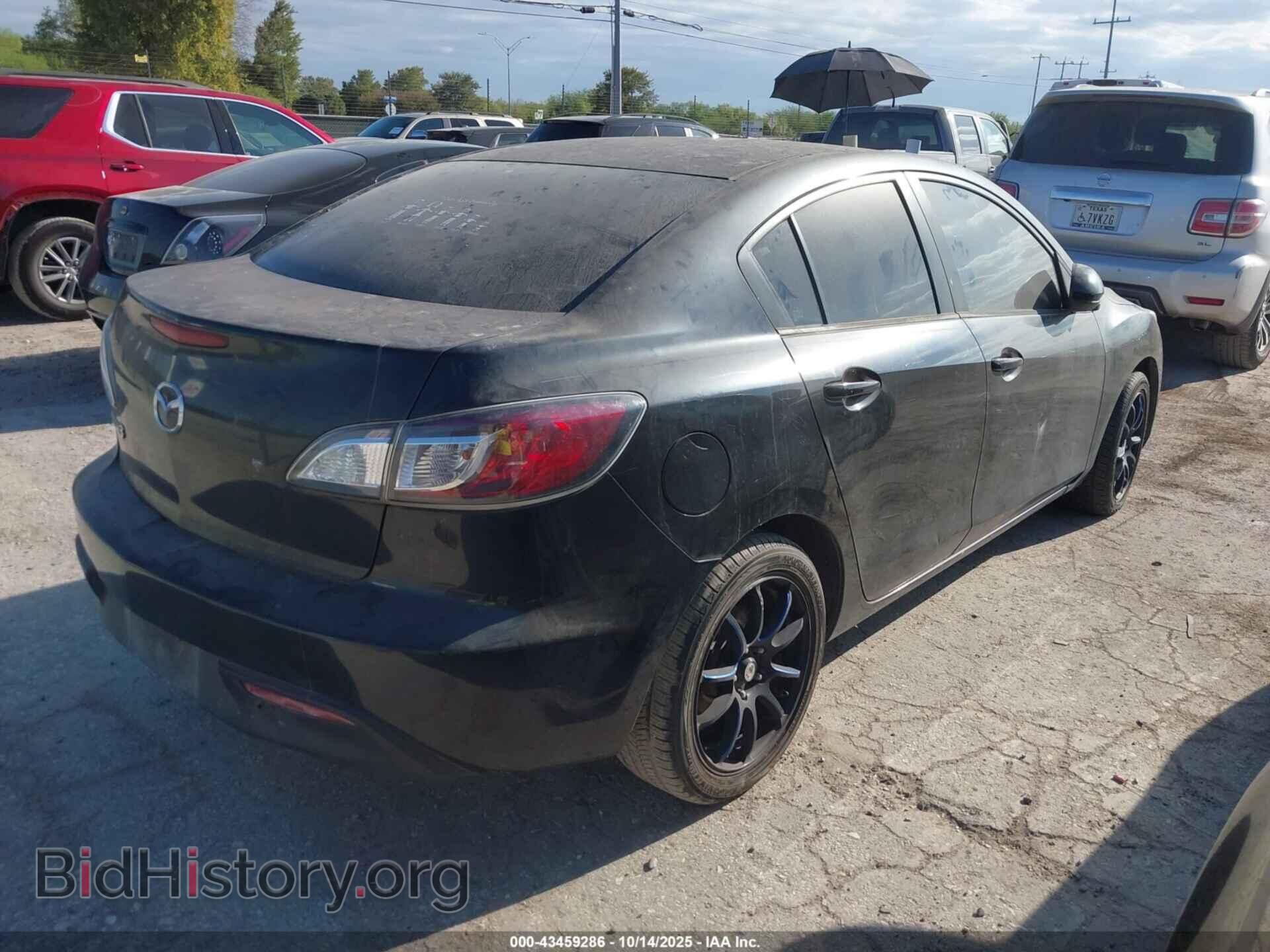 2011 MAZDA MAZDA3 - VIN: JM1BL1VF9B1433252 - Фото 4