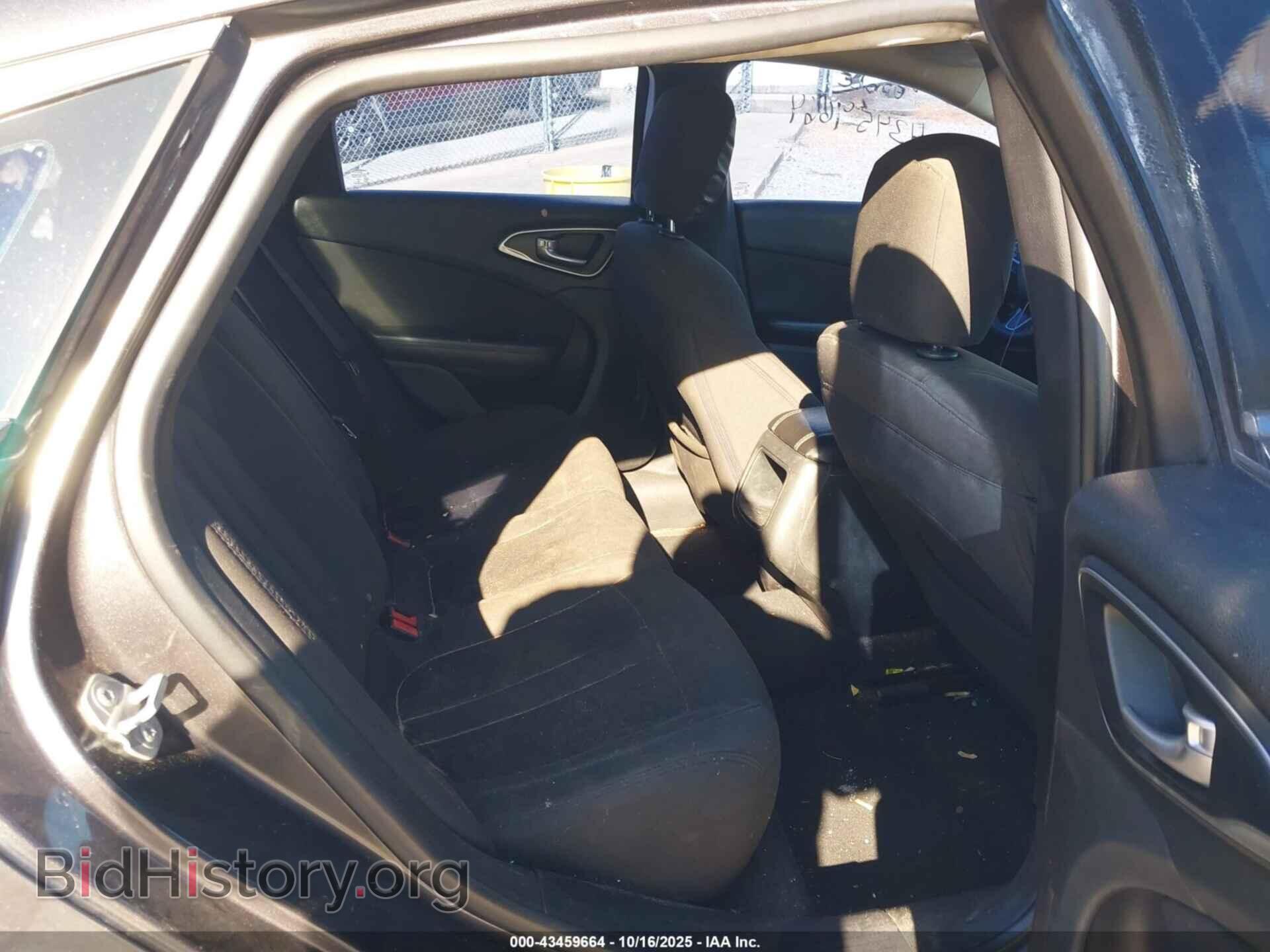 2015 CHRYSLER 200 - VIN: 1C3CCCAB3FN748263 - Фото 8