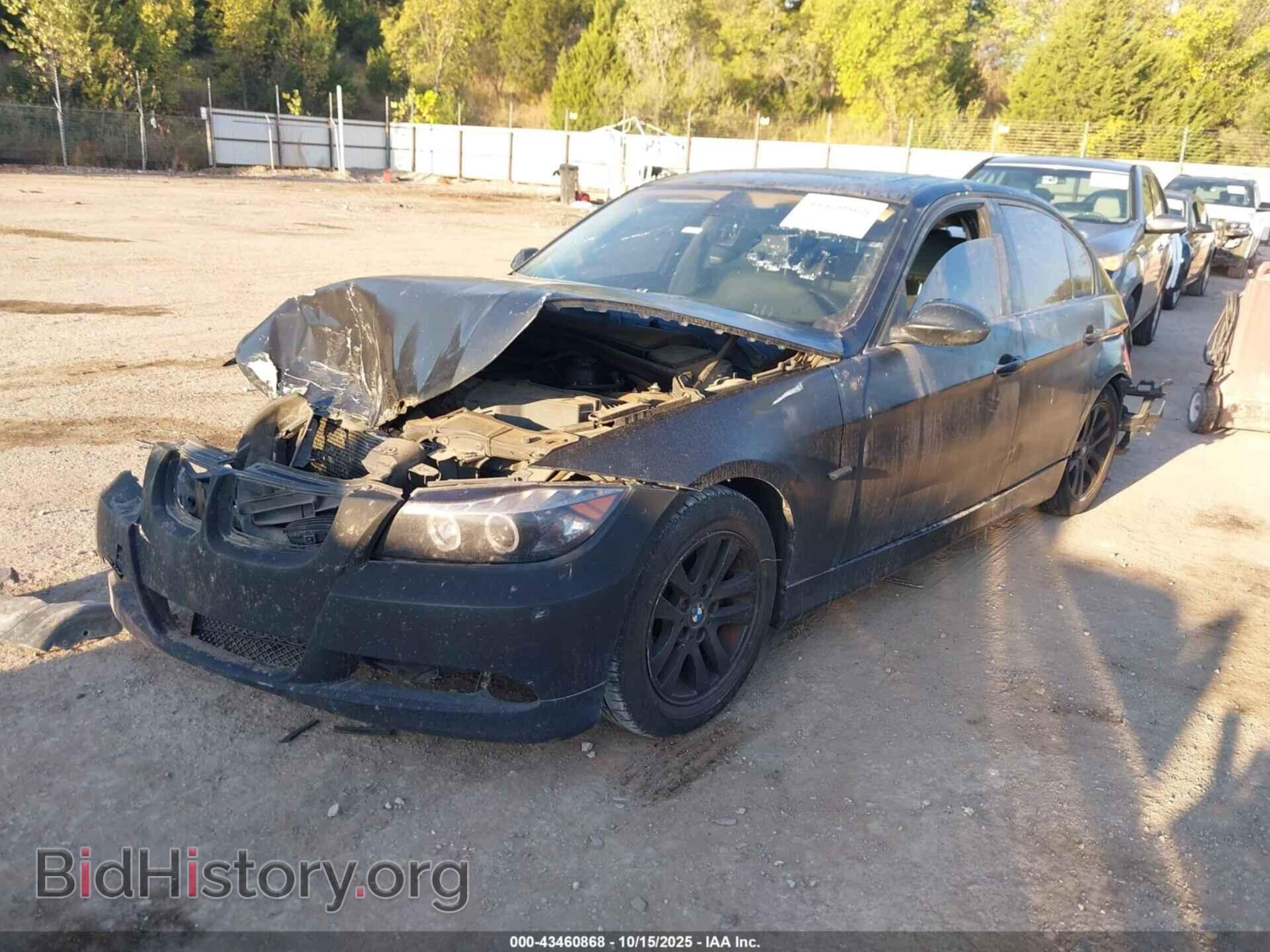 2006 BMW 325I - VIN: WBAVB13556PT03267 - Фото 2
