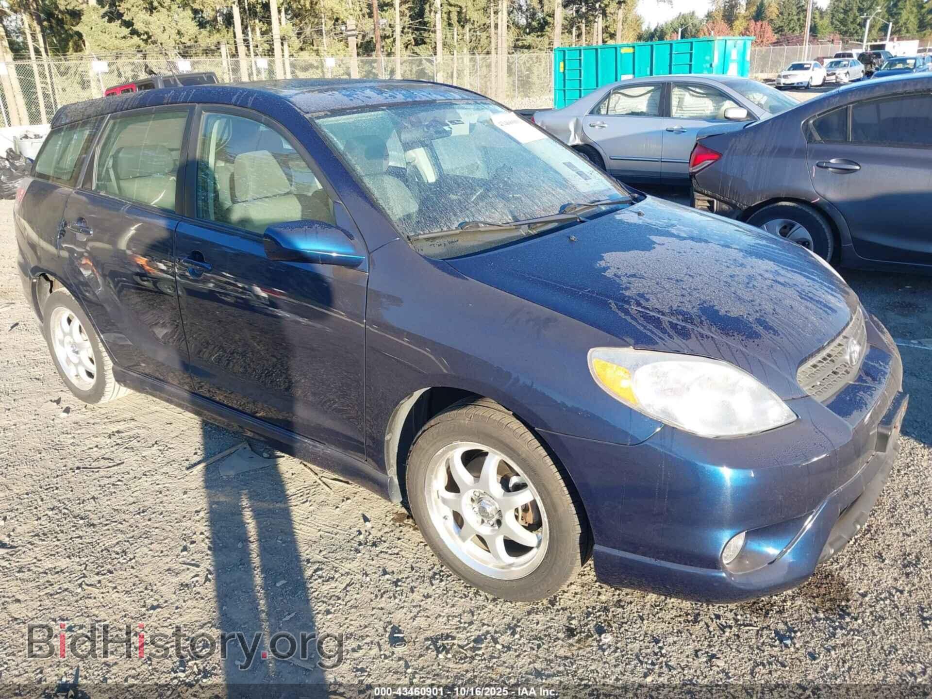 Photo 2T1KR30EX8C705627 - TOYOTA MATRIX 2008