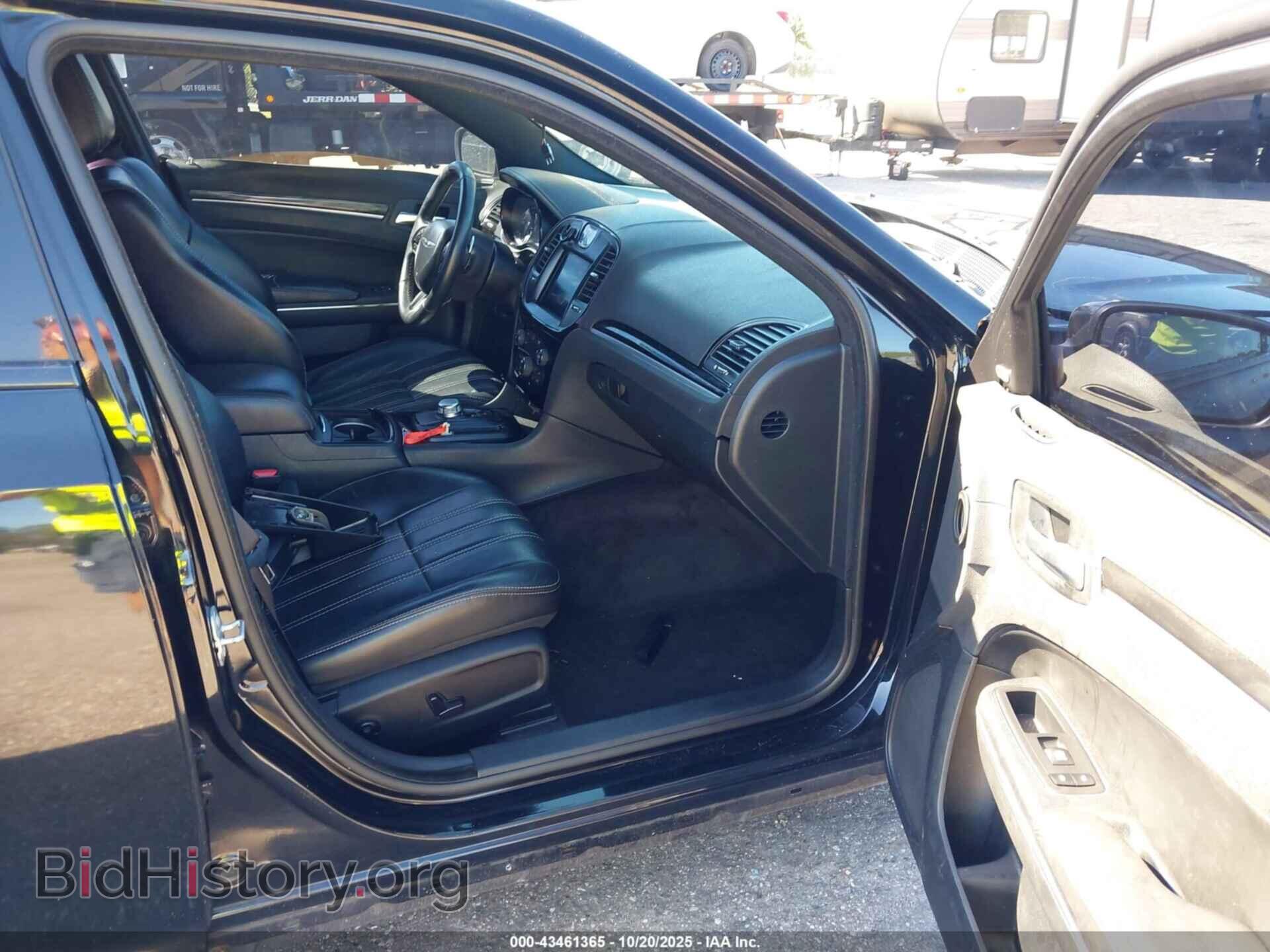 2018 CHRYSLER 300 - VIN: 2C3CCAGG3JH146245 - Фото 5
