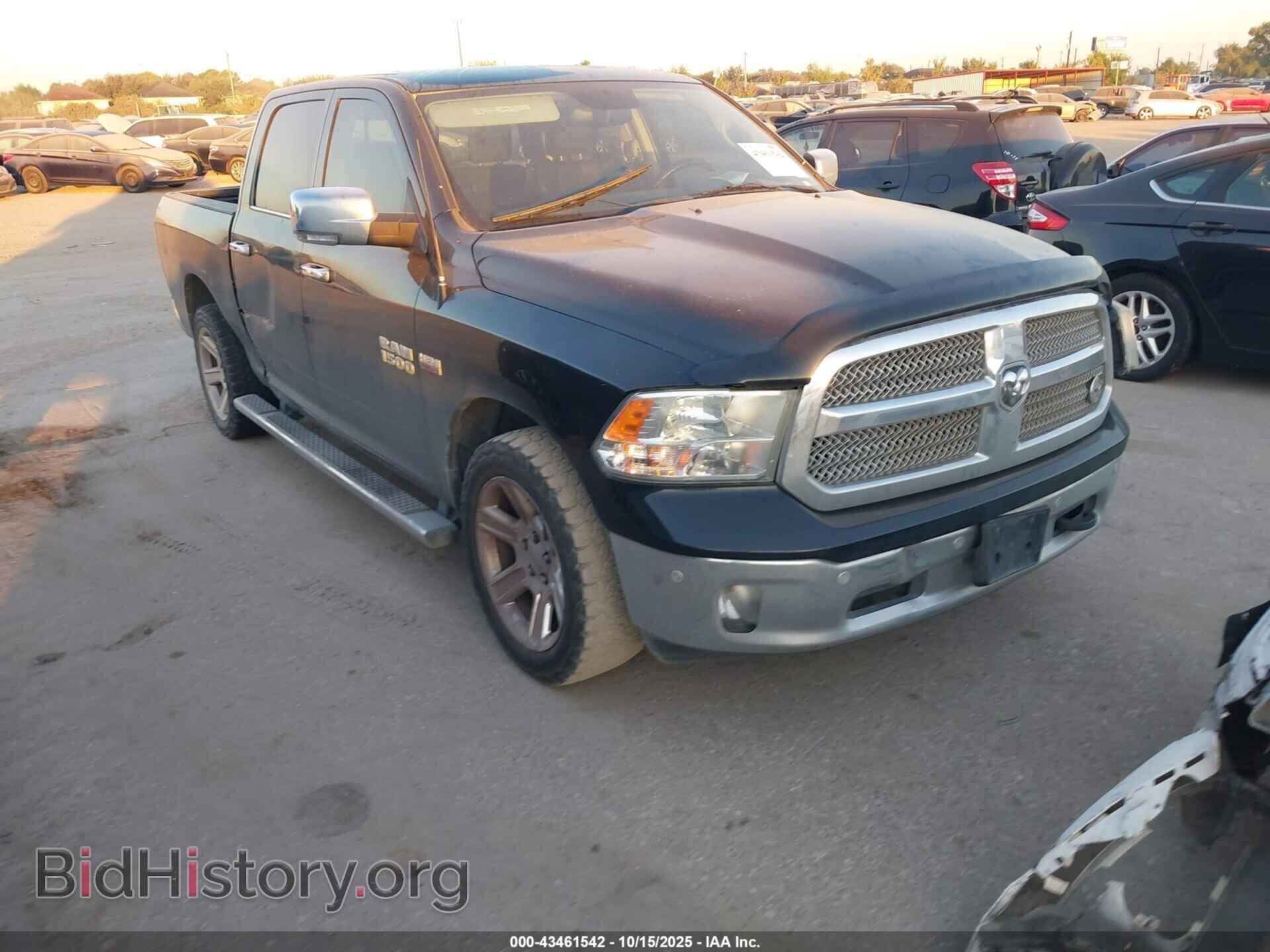 Photo 1C6RR6LT1JS245229 - RAM 1500 2018