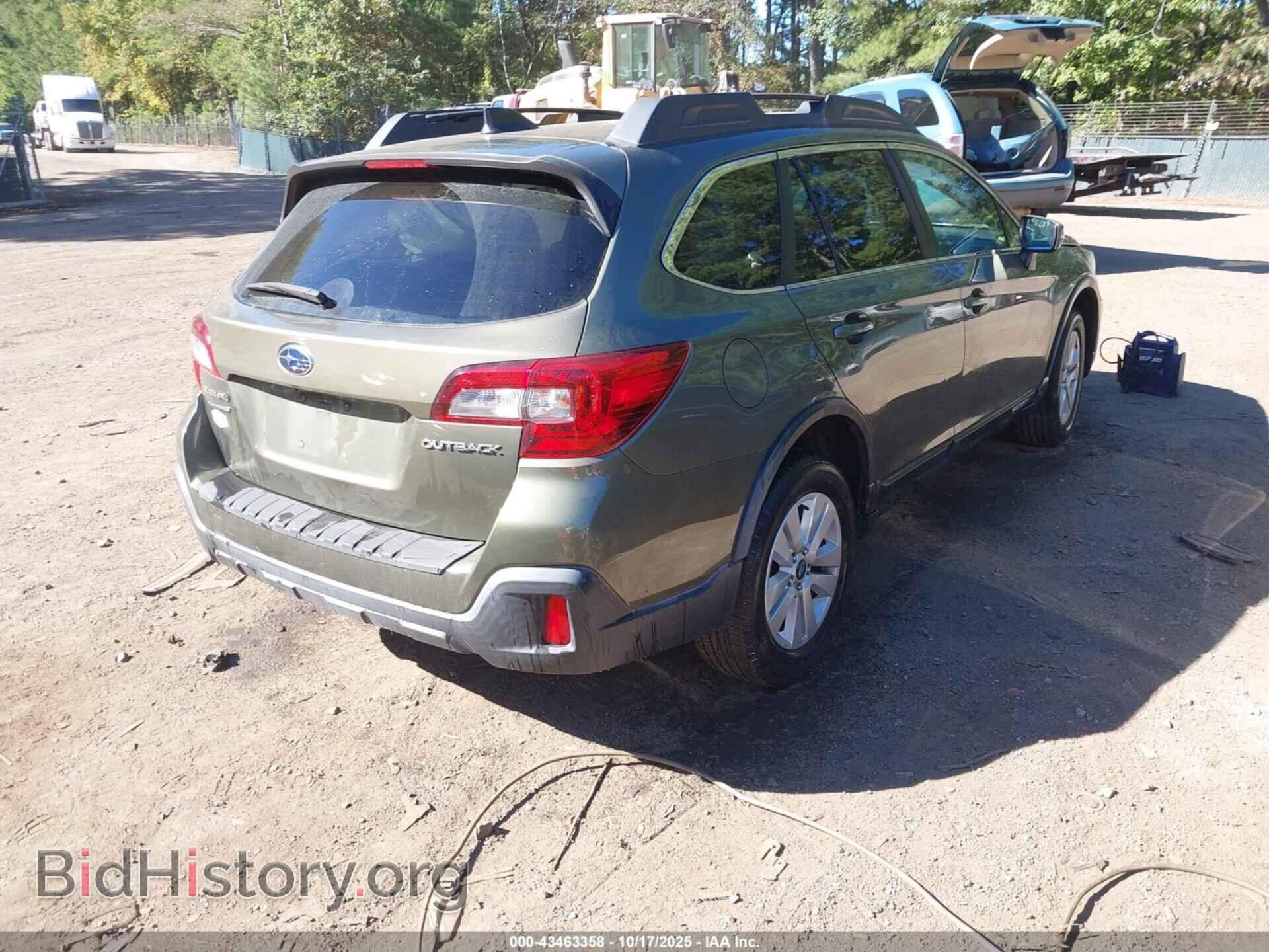 2018 SUBARU OUTBACK - VIN: 4S4BSAFC0J3388367 - Фото 4