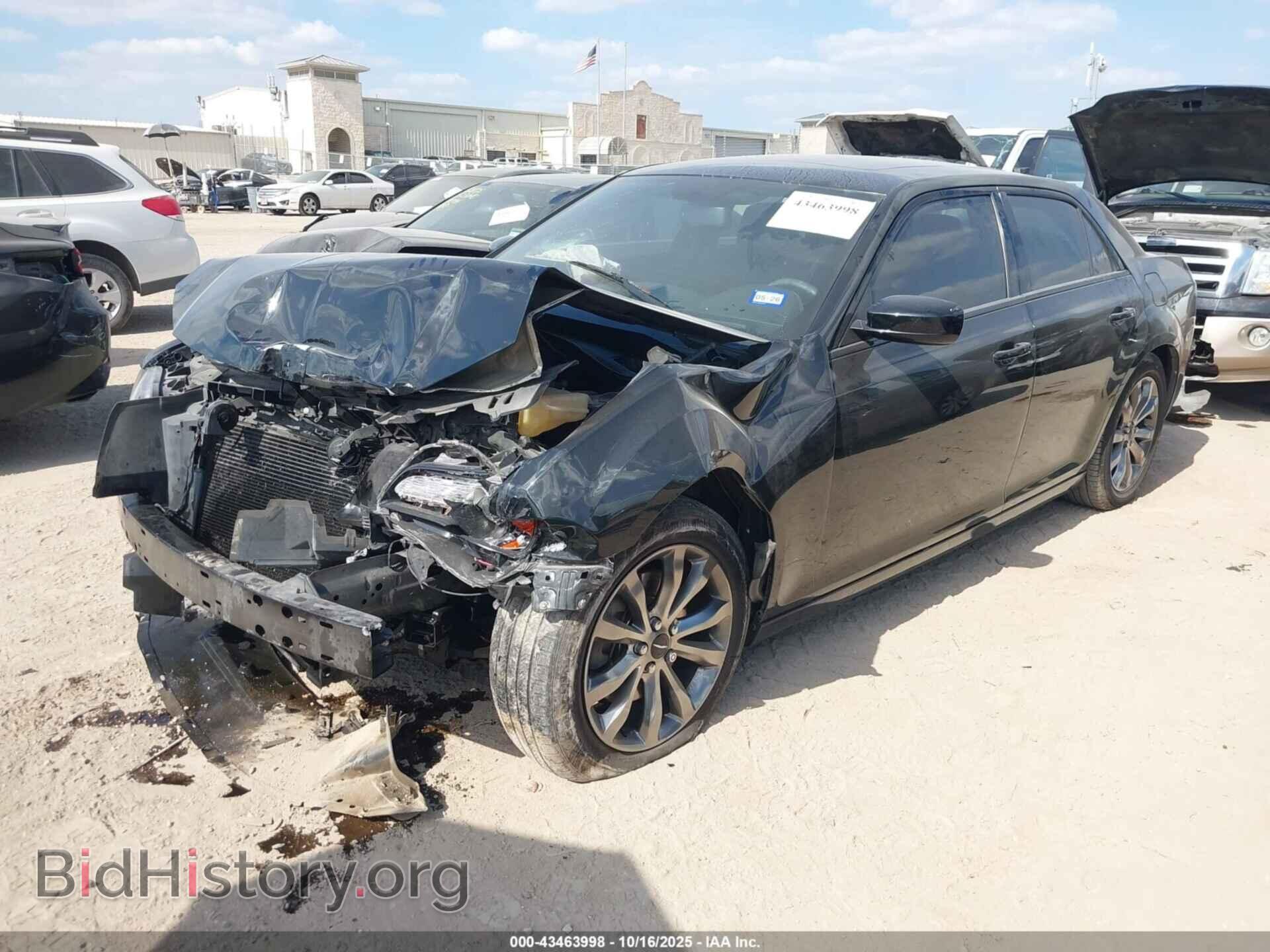 2014 CHRYSLER 300 - VIN: 2C3CCAGG7EH384346 - Фото 2
