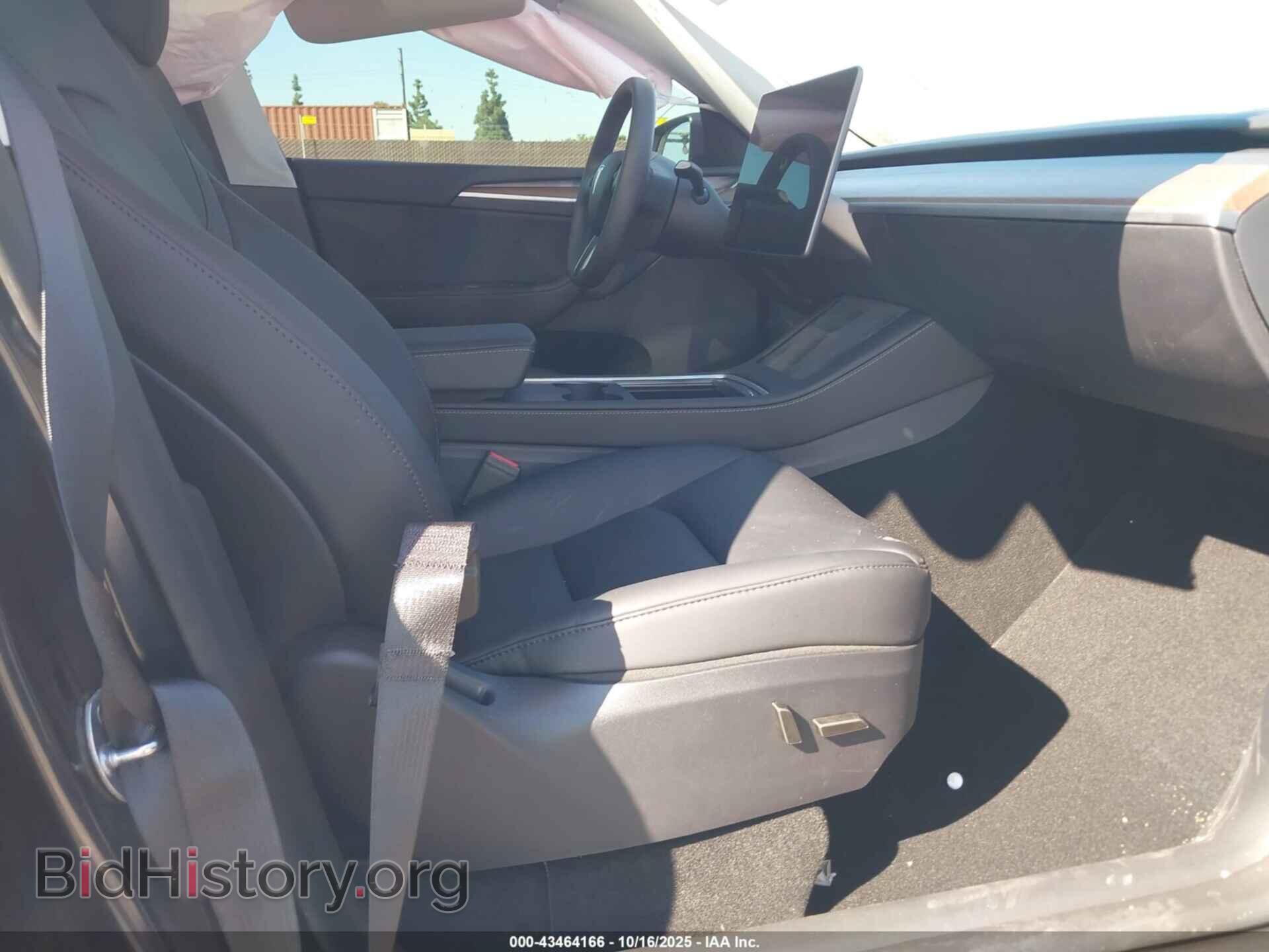 2024 TESLA MODEL Y - VIN: 7SAYGDED2RF182142 - Фото 5