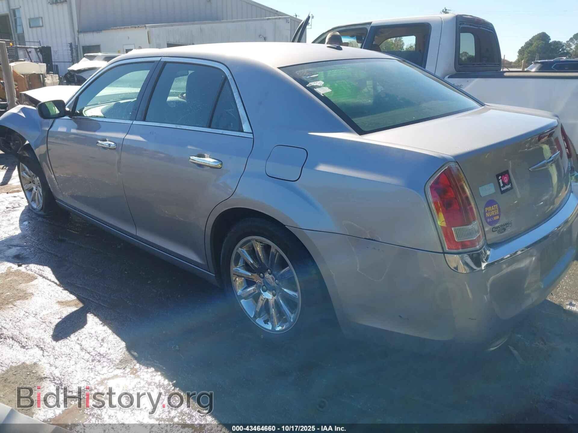 2011 CHRYSLER 300 - VIN: 2C3CA5CG8BH522541 - Фото 3