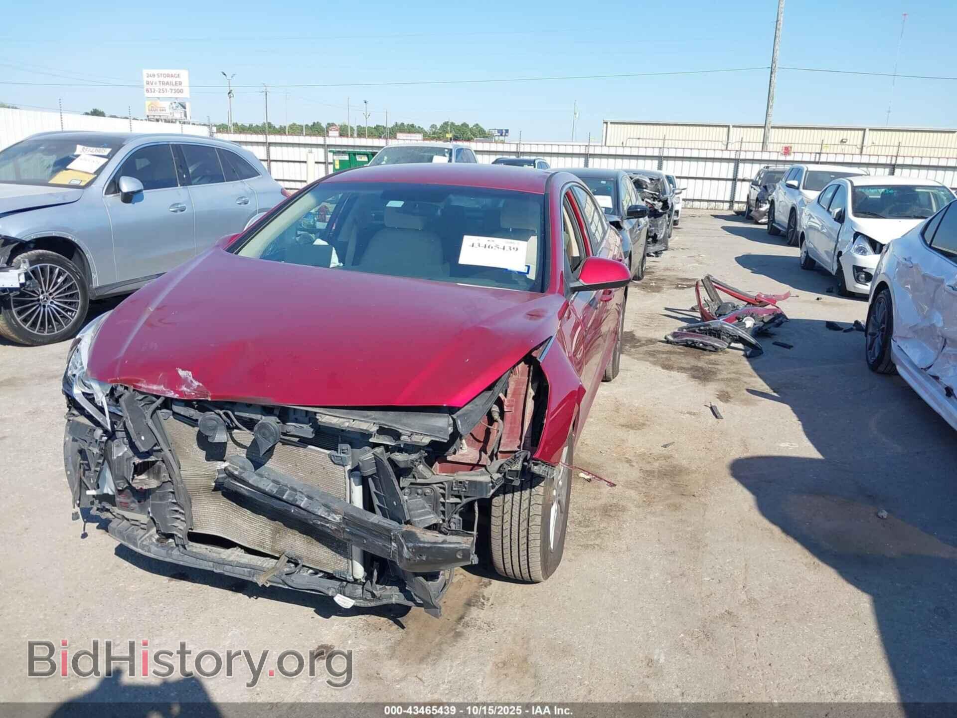 2015 HYUNDAI SONATA - VIN: 5NPE24AF4FH123046 - Фото 2
