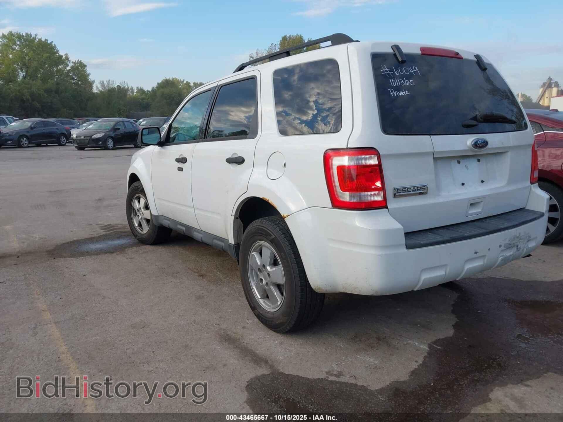 2011 FORD ESCAPE - VIN: 1FMCU9D79BKB98805 - Фото 3
