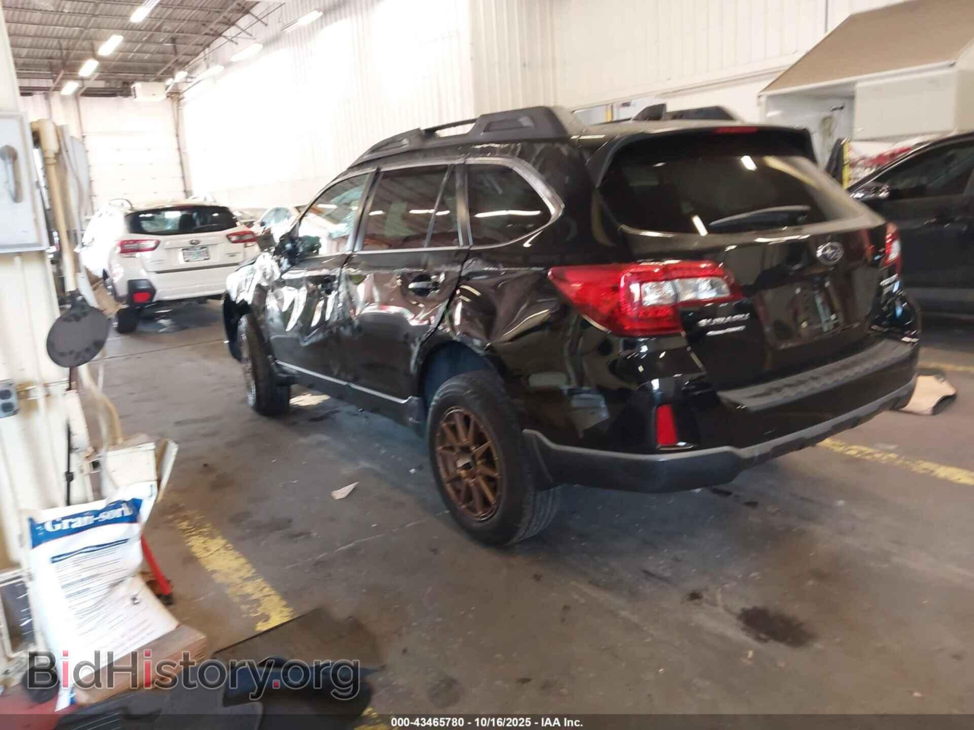 2017 SUBARU OUTBACK - VIN: 4S4BSACC7H3424215 - Фото 3