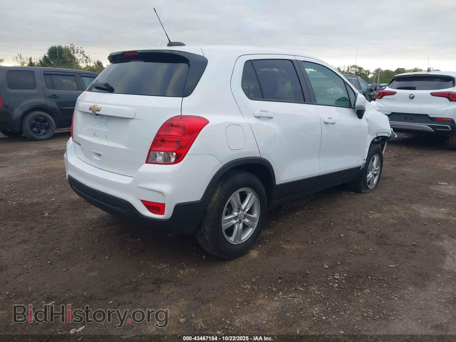 2019 CHEVROLET TRAX - VIN: 3GNCJNSB3KL357790 - Photo 4