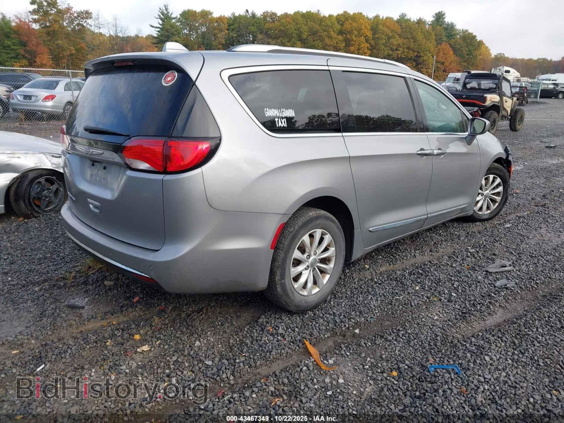 2019 CHRYSLER PACIFICA - VIN: 2C4RC1BG0KR617129 - Фото 4
