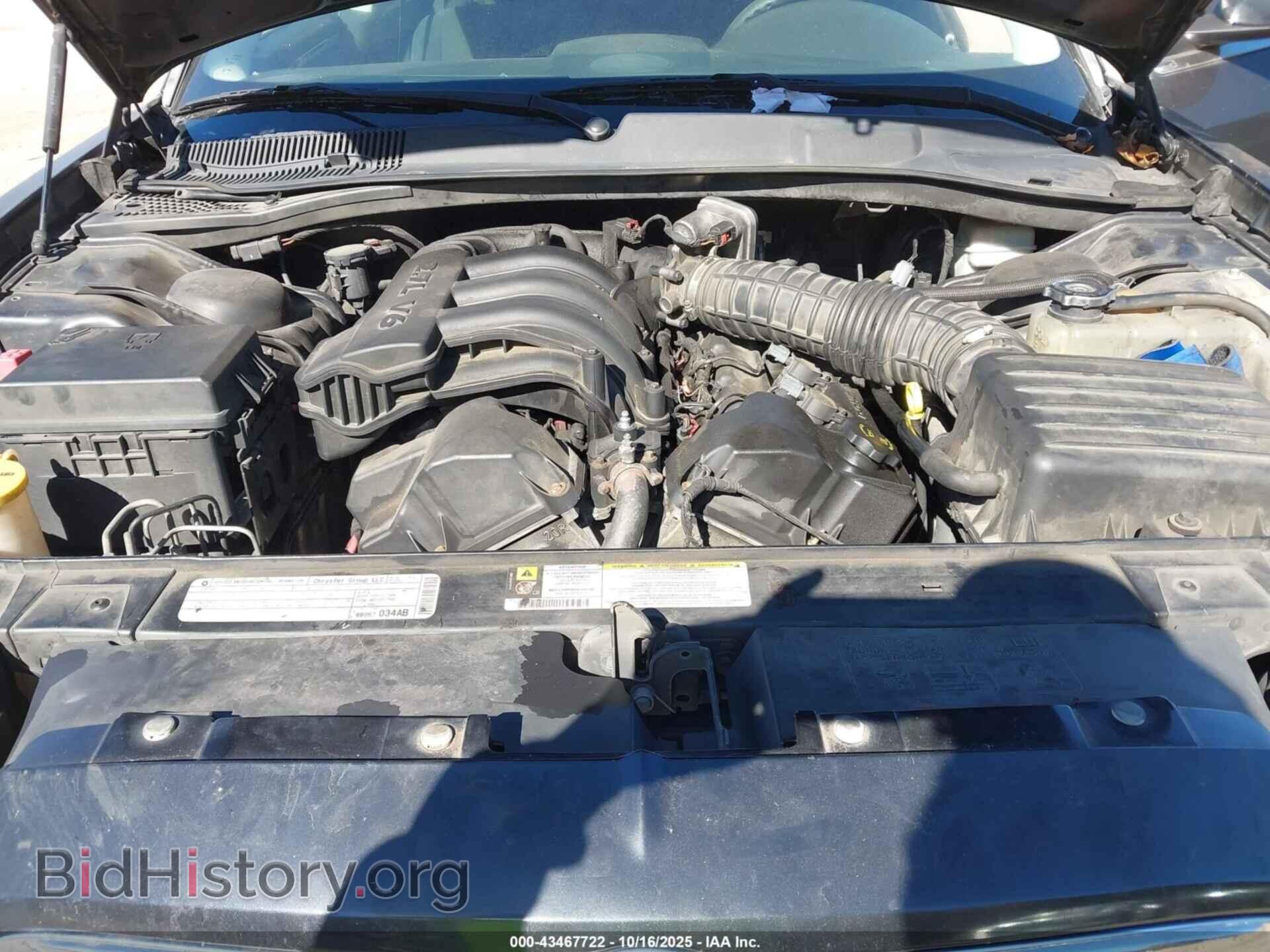 2010 CHRYSLER 300 - VIN: 2C3CA4CD5AH105635 - Фото 10