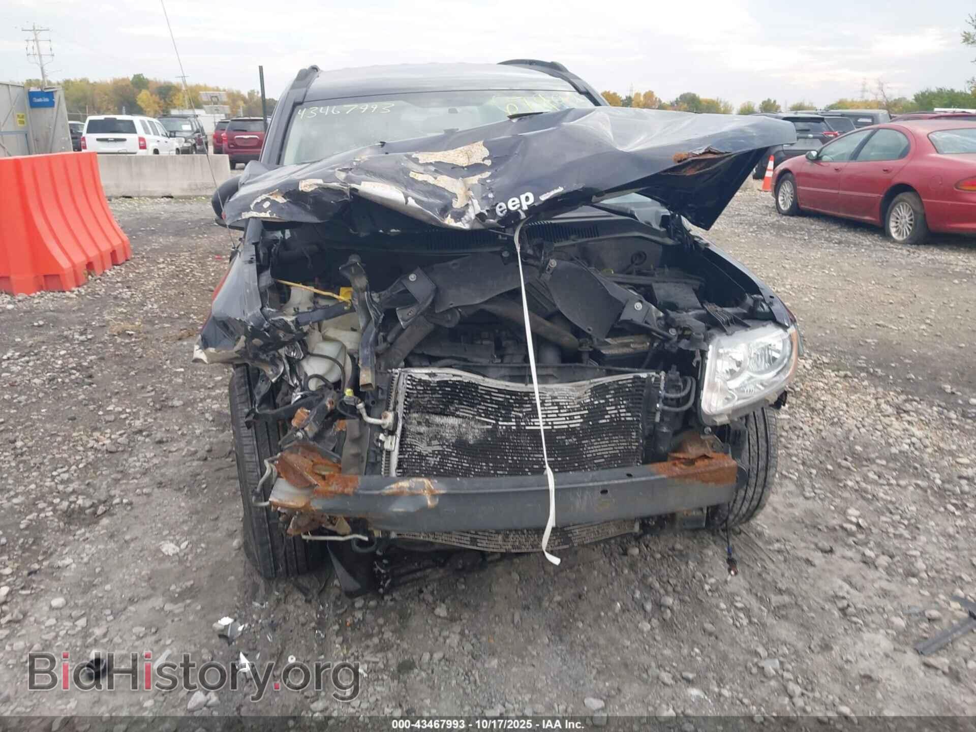 2011 JEEP COMPASS - VIN: 1J4NF1FB1BD136209 - Photo 6