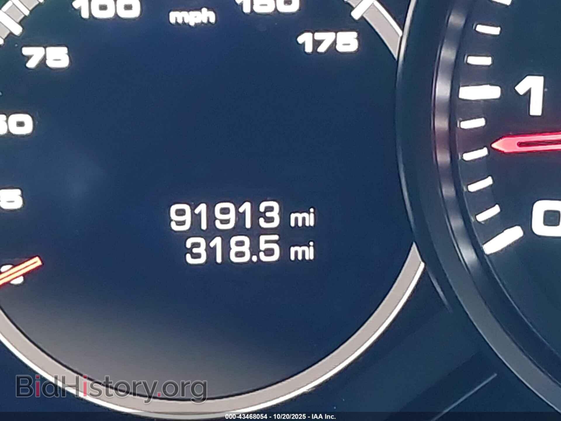 2019 PORSCHE CAYENNE - VIN: WP1AA2AY2KDA01212 - Photo 16