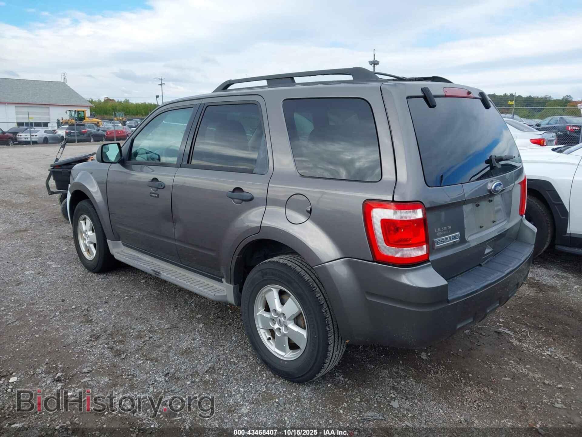 2010 FORD ESCAPE - VIN: 1FMCU0D70AKB56629 - Фото 3