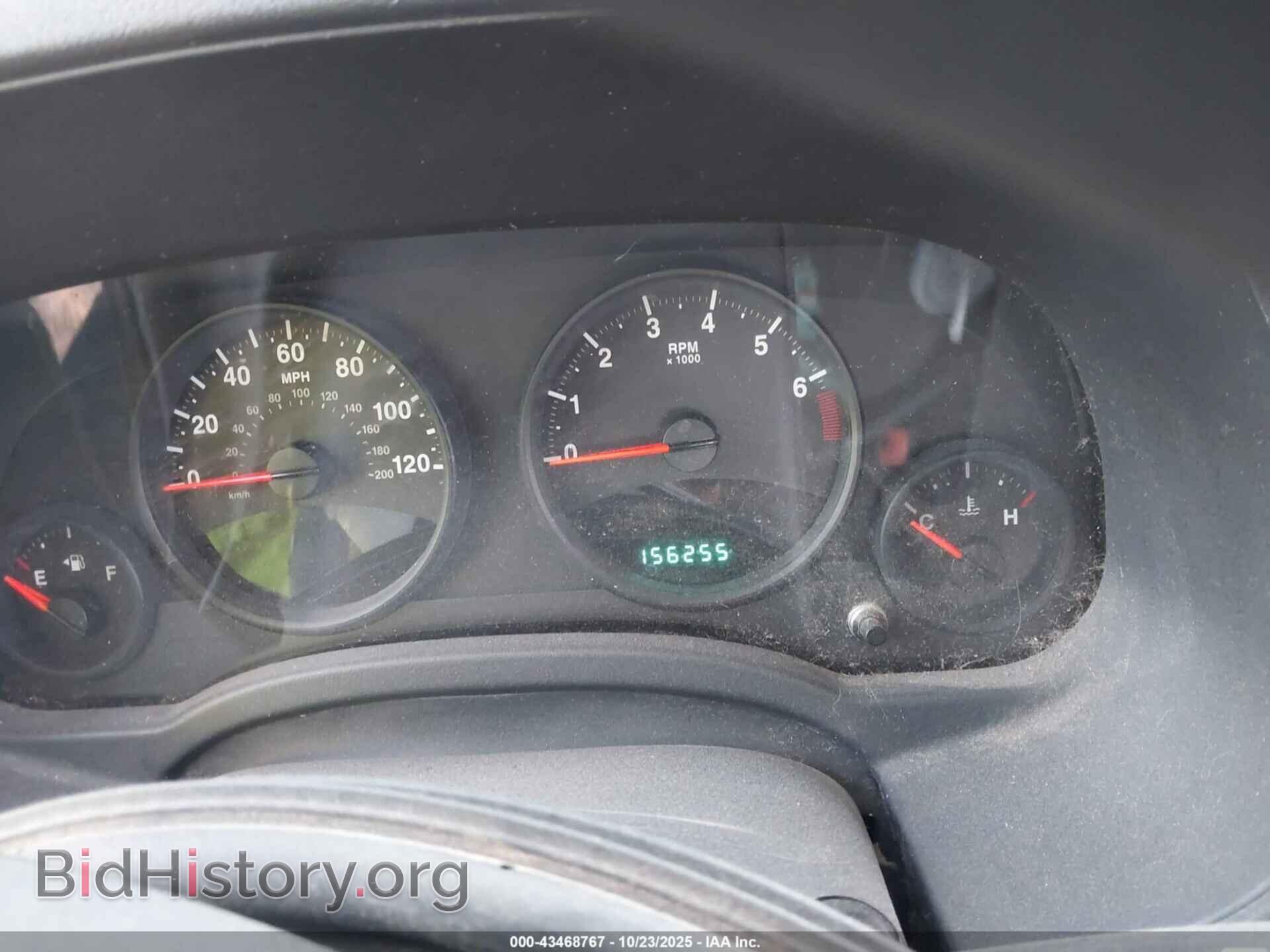2010 JEEP COMPASS - VIN: 1J4NT4FA4AD516774 - Photo 7