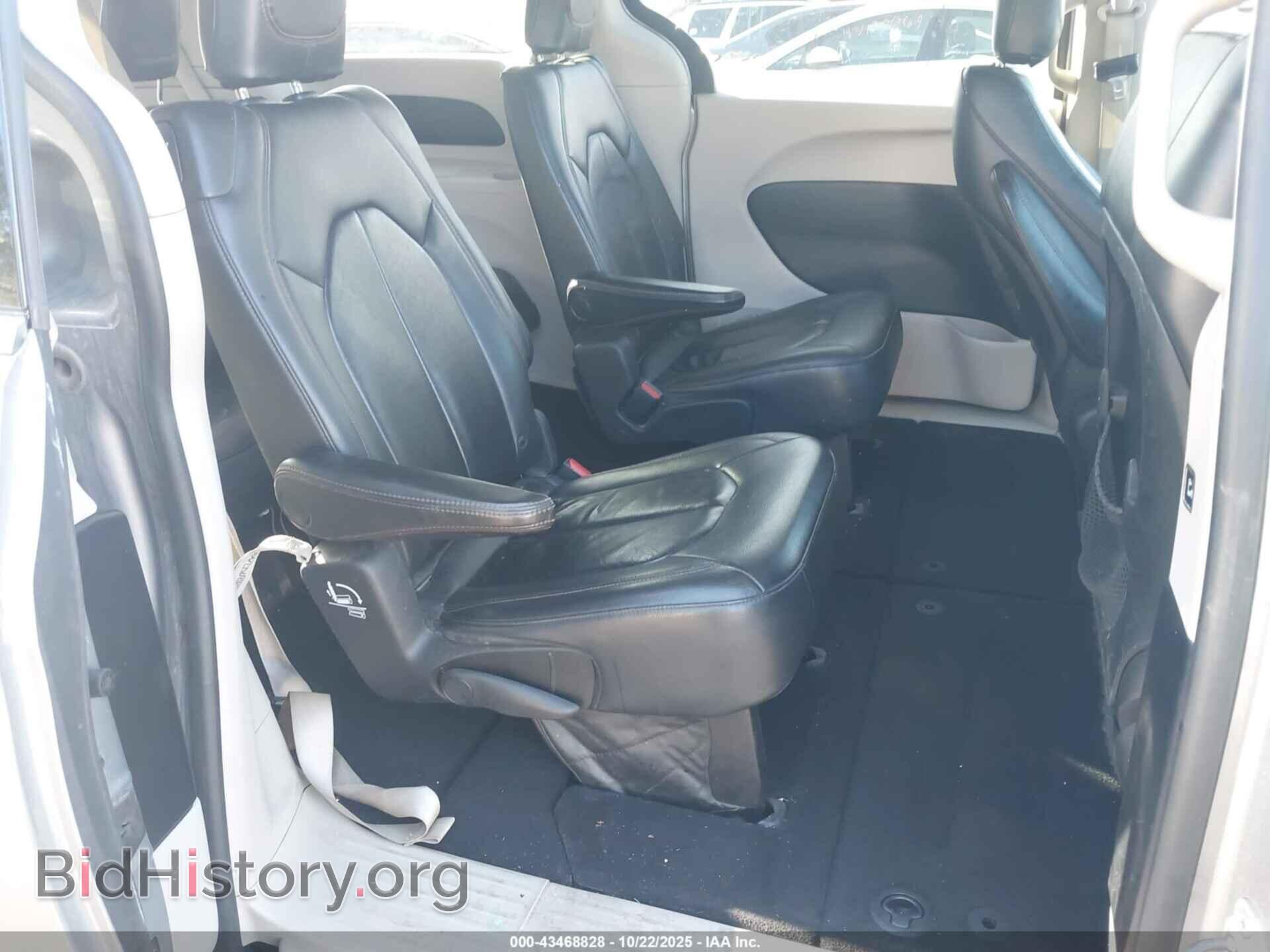 2017 CHRYSLER PACIFICA - VIN: 2C4RC1BG9HR523890 - Фото 8