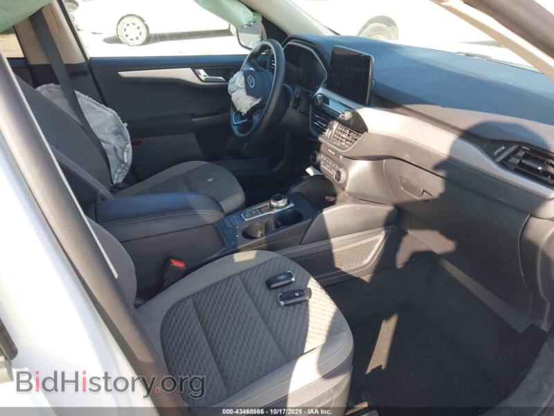 2020 Ford ESCAPE (VIN 1FMCU9G62LUA83715) — фото 5 из 16