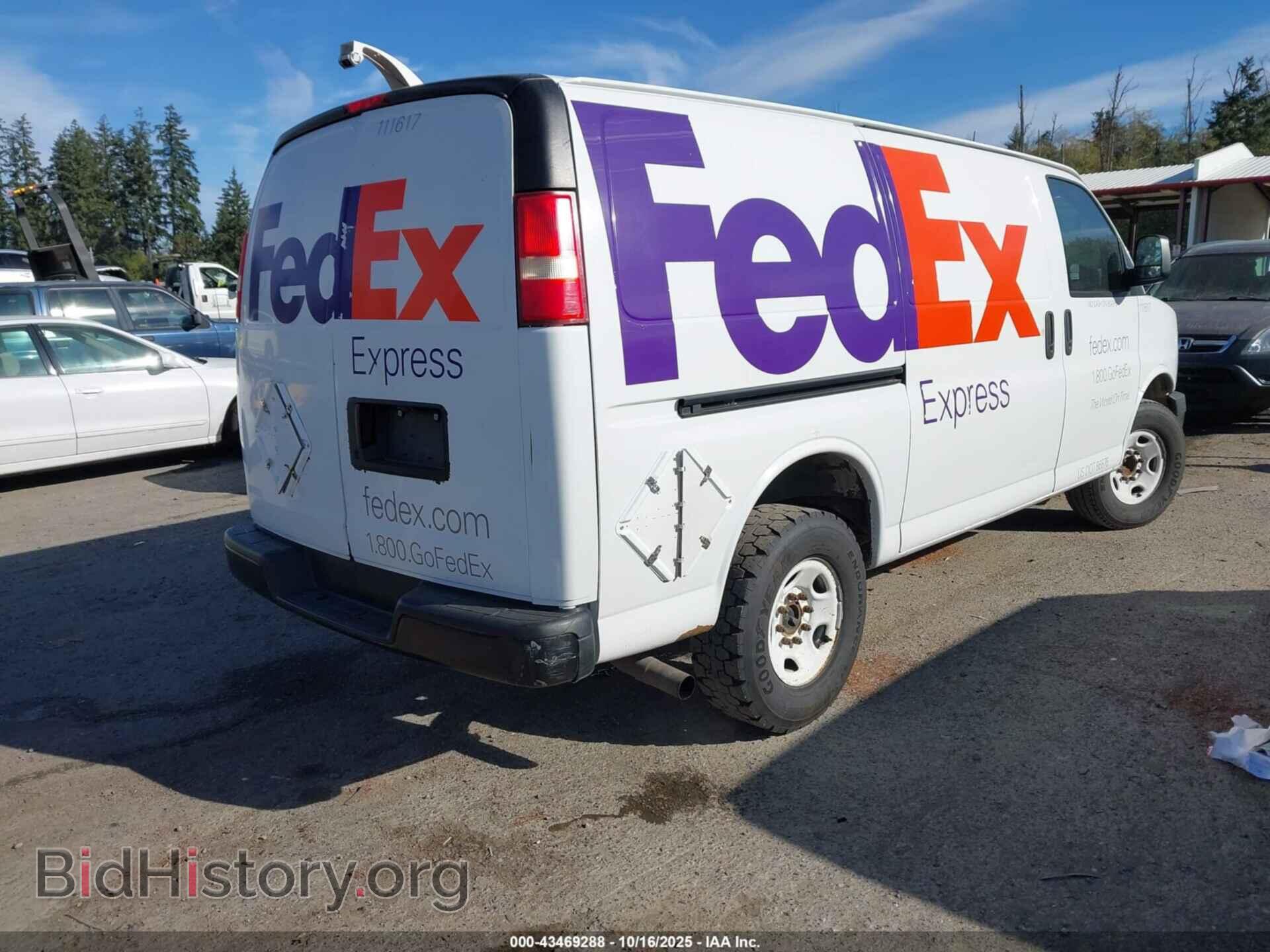 2012 GMC SAVANA 2500 - VIN: 1GTW7FCA4C1136448 - Photo 4