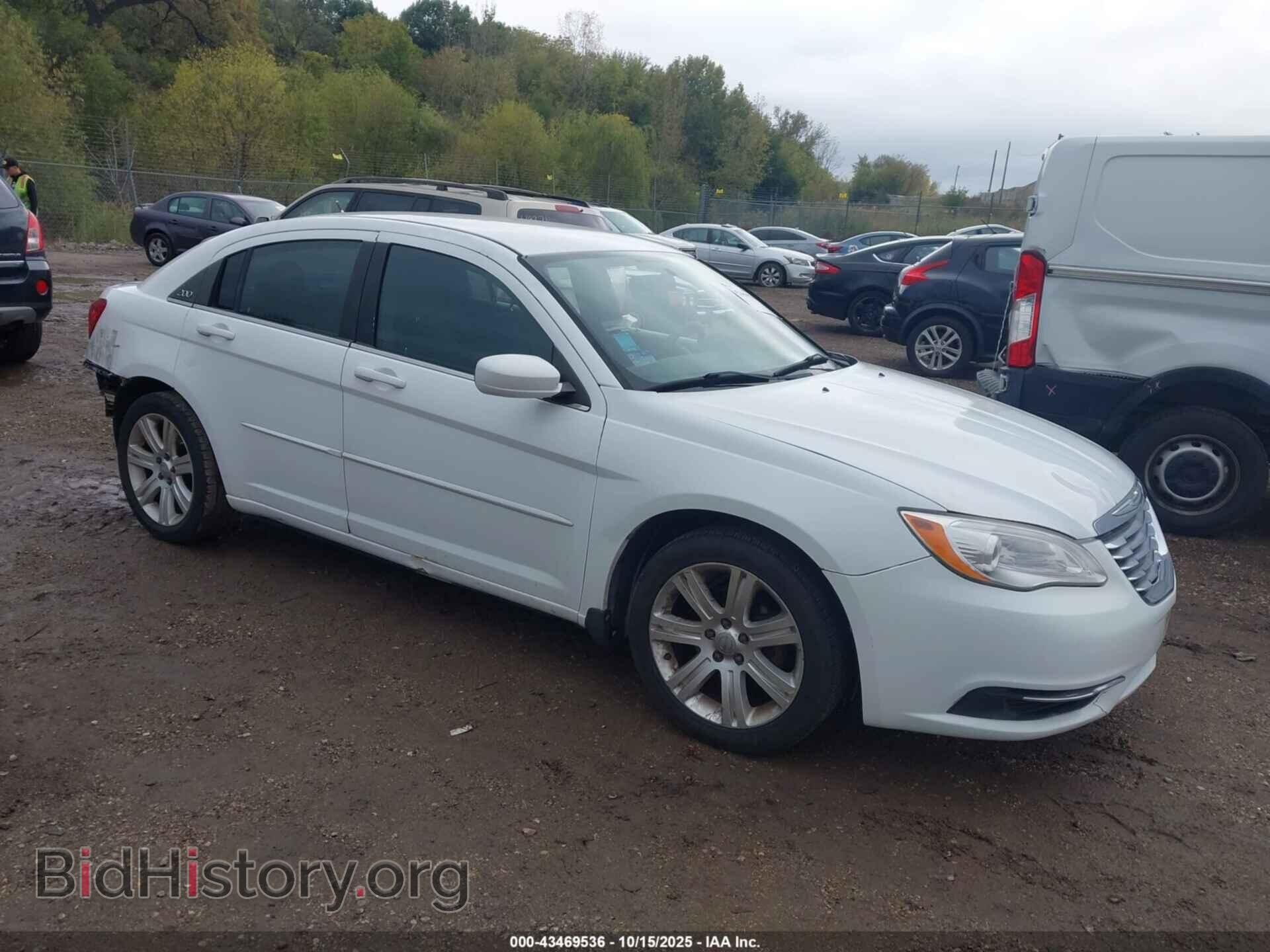 Фотография 1C3CCBBB7DN714204 - CHRYSLER 200 2013