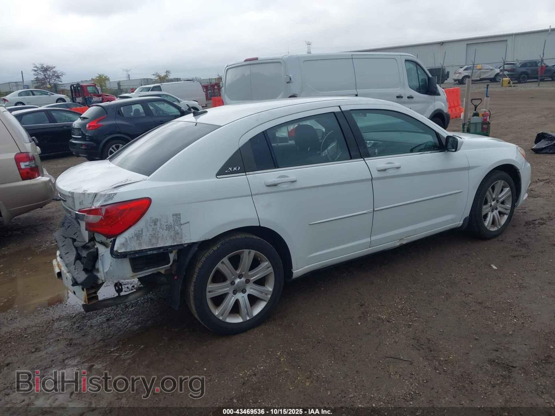 2013 CHRYSLER 200 - VIN: 1C3CCBBB7DN714204 - Фото 4