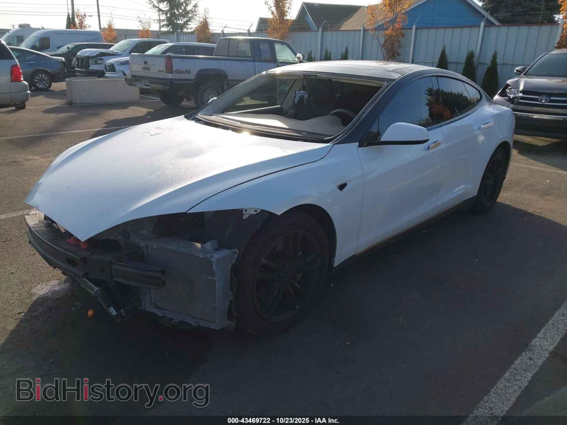 2015 TESLA MODEL S - VIN: 5YJSA1S14FF099532 - Фото 2